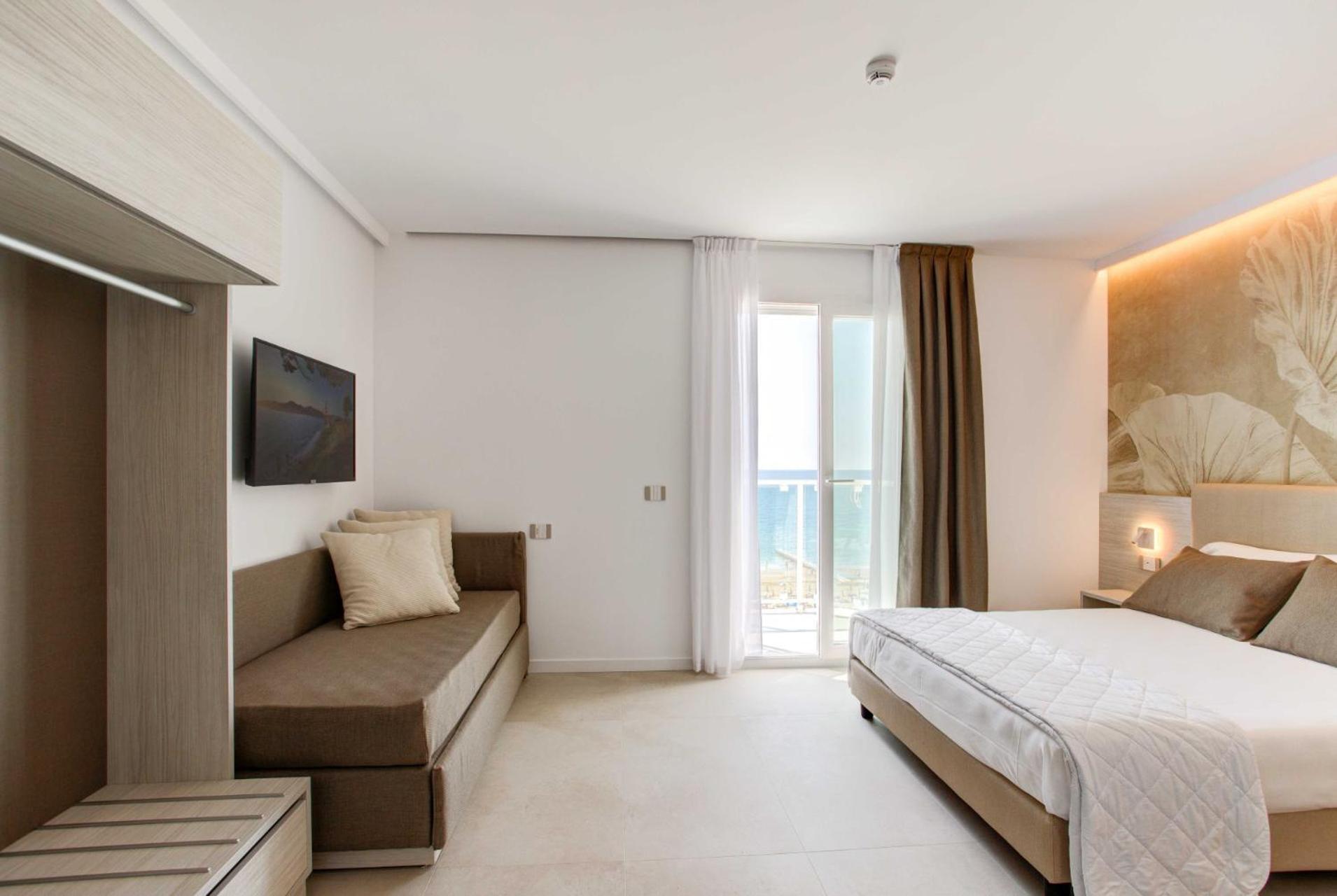 Junior Suite with Sea View photo 3