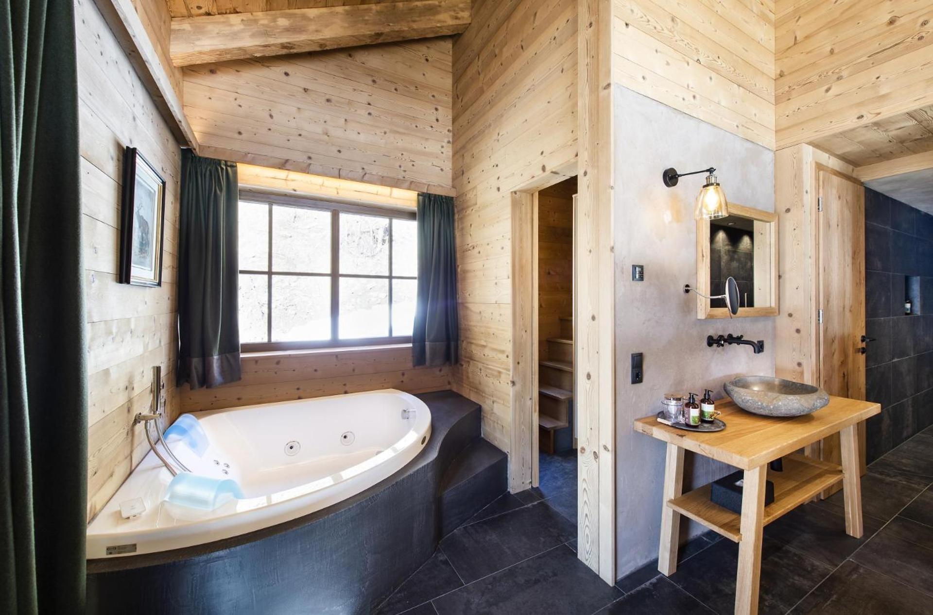 Two-Bedroom Chalet photo 2