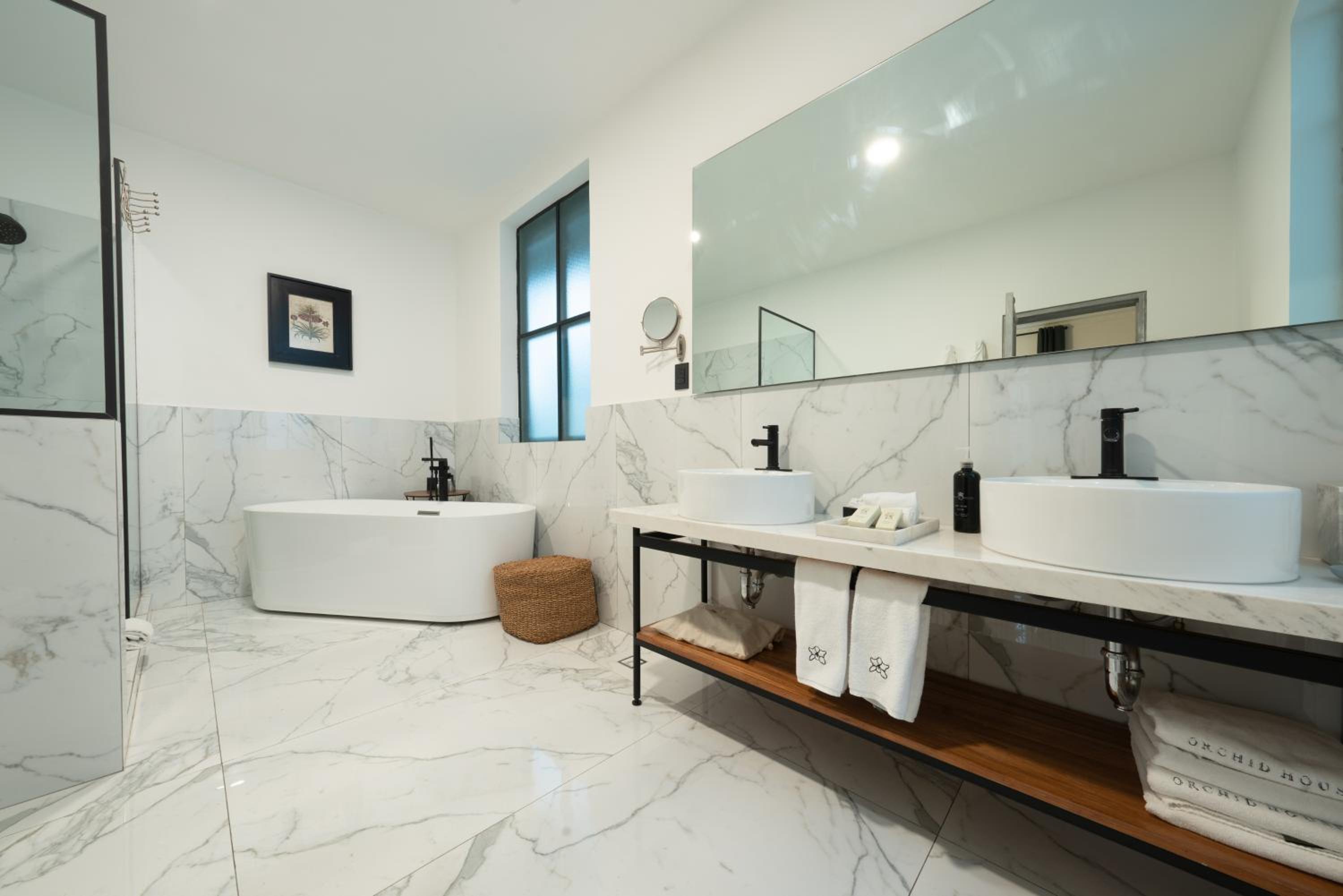 Superior Suite - Photo 54