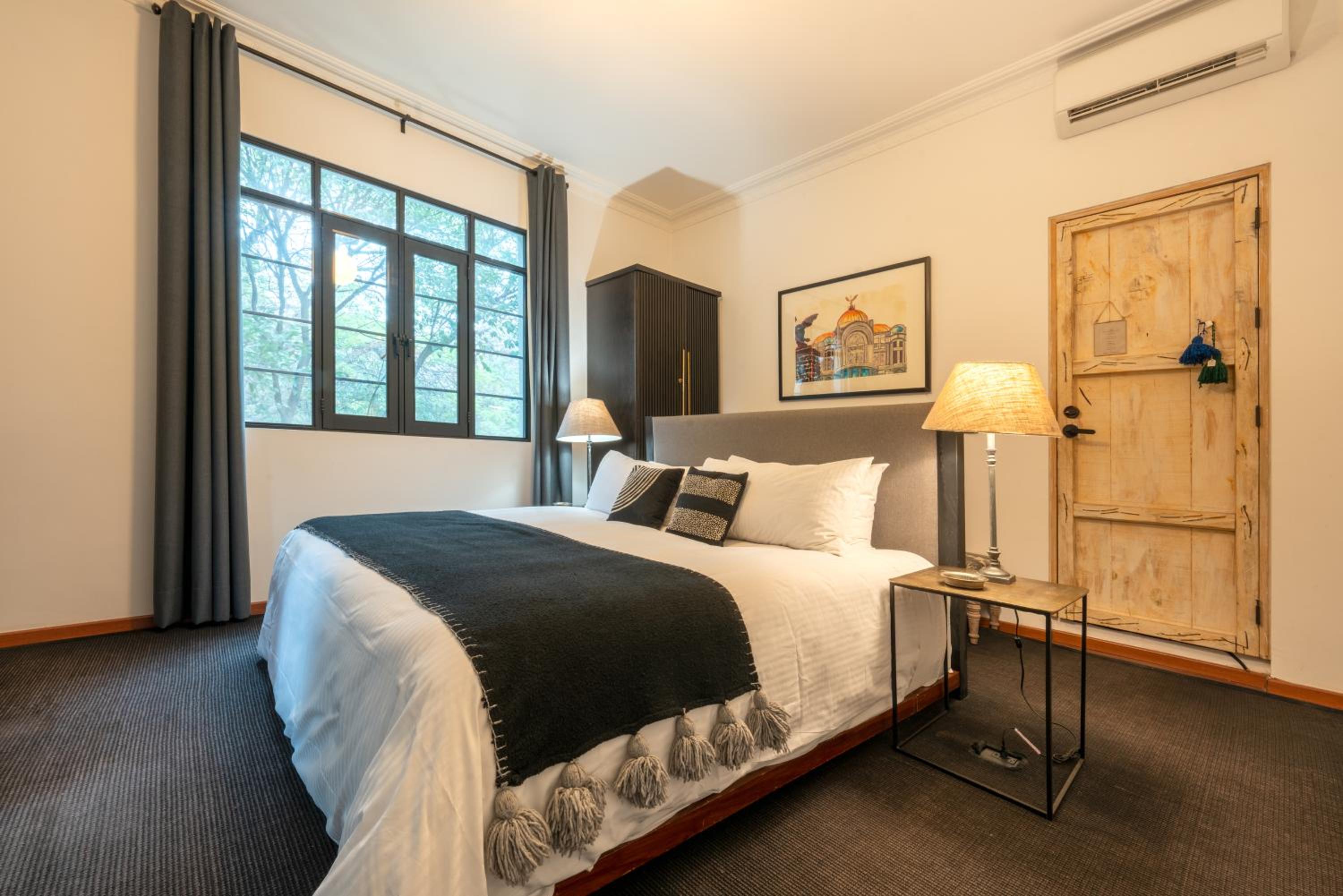 Superior Suite - Photo 18