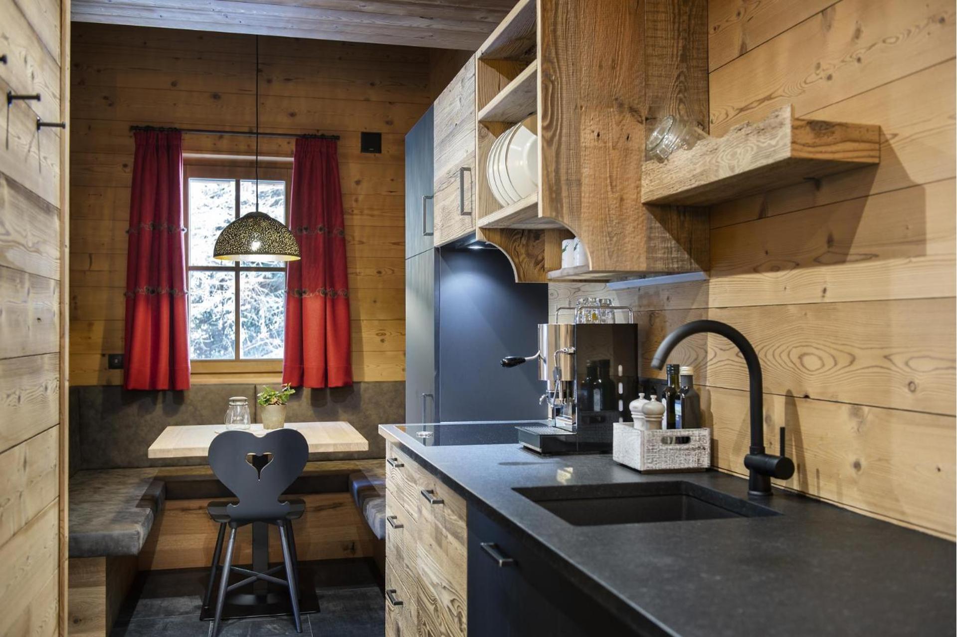 One-Bedroom Chalet - Photo 5