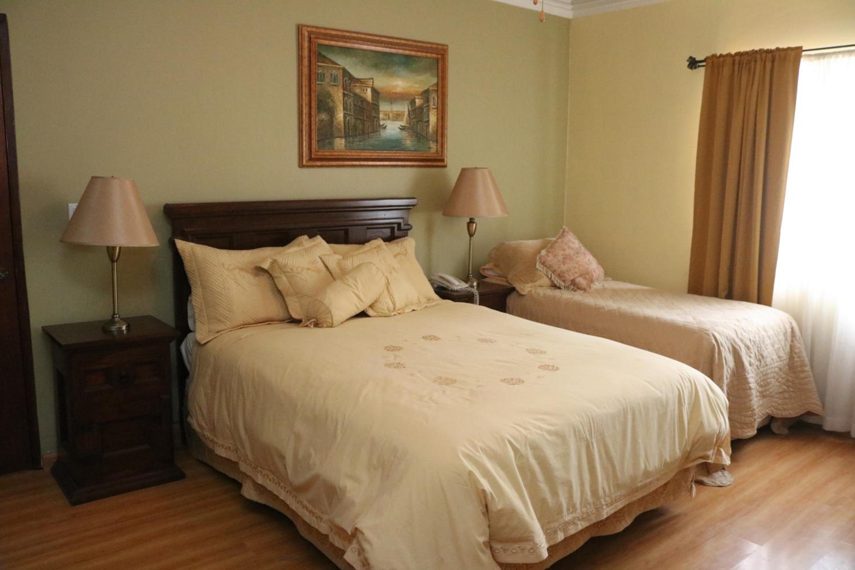 Deluxe Queen Room photo 1