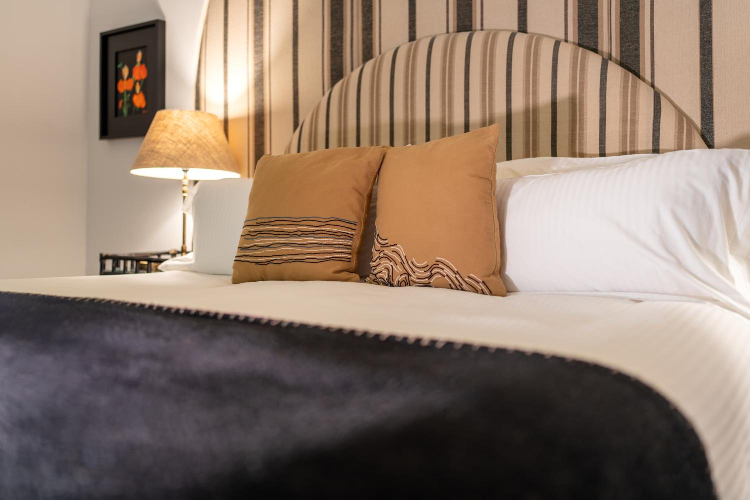Standard Suite - Photo 22