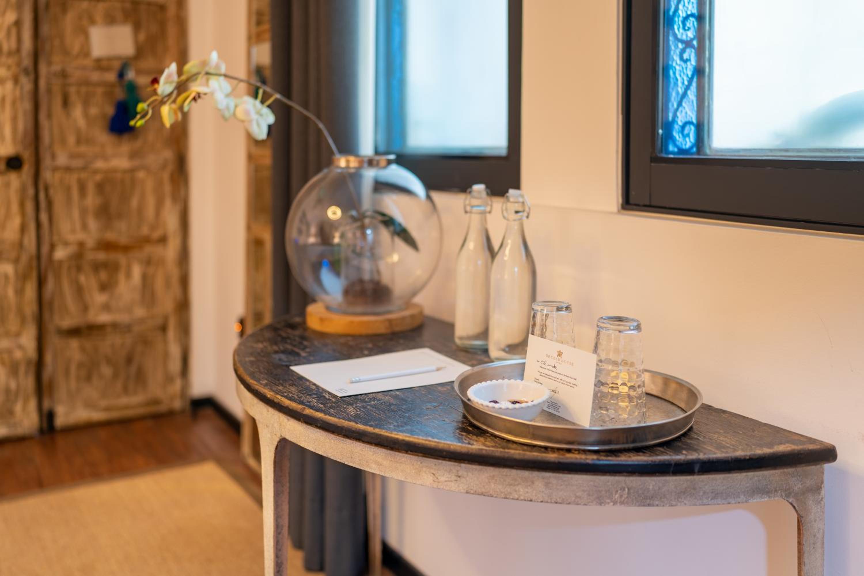 Standard Suite - Photo 21