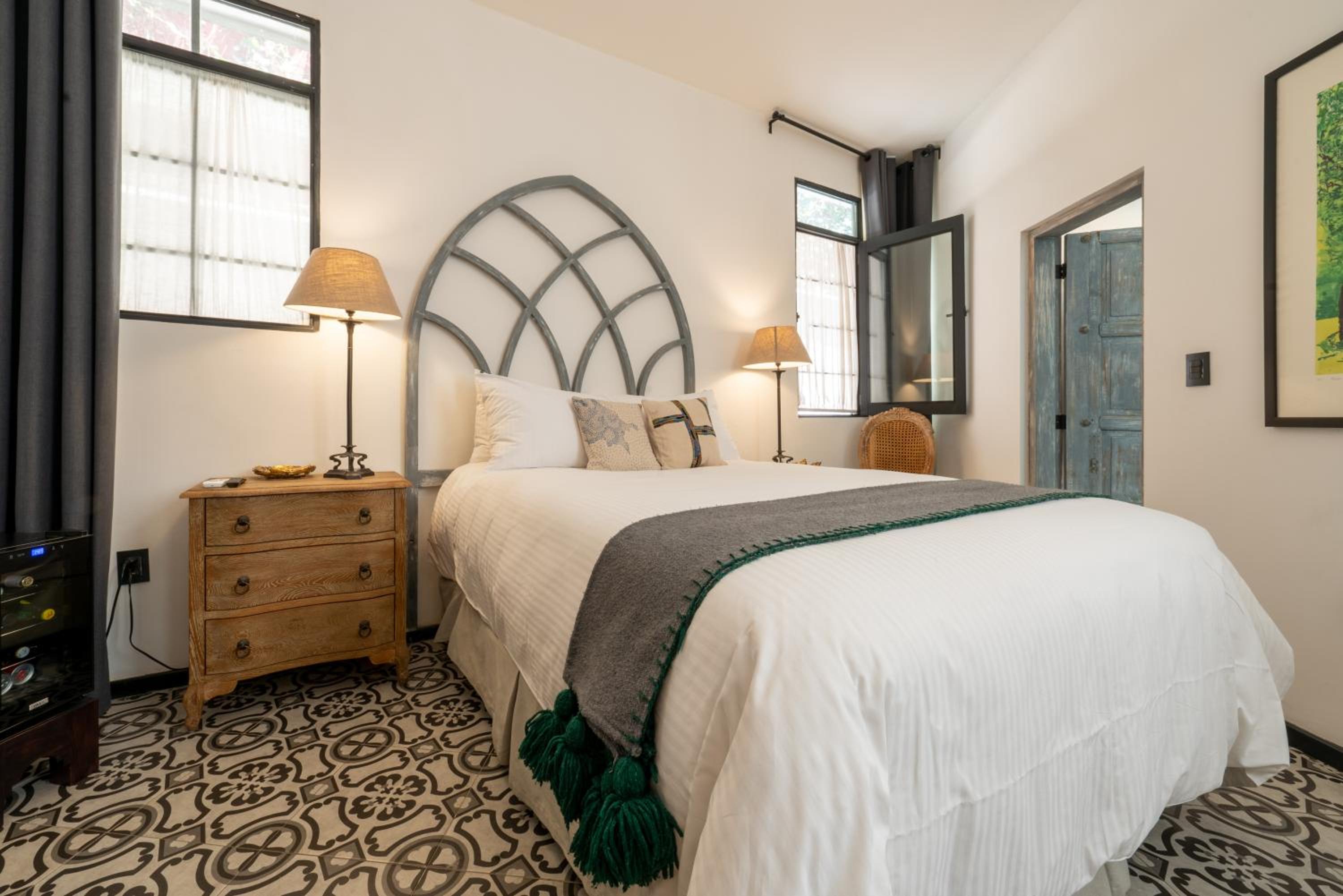Standard Suite - Photo 53
