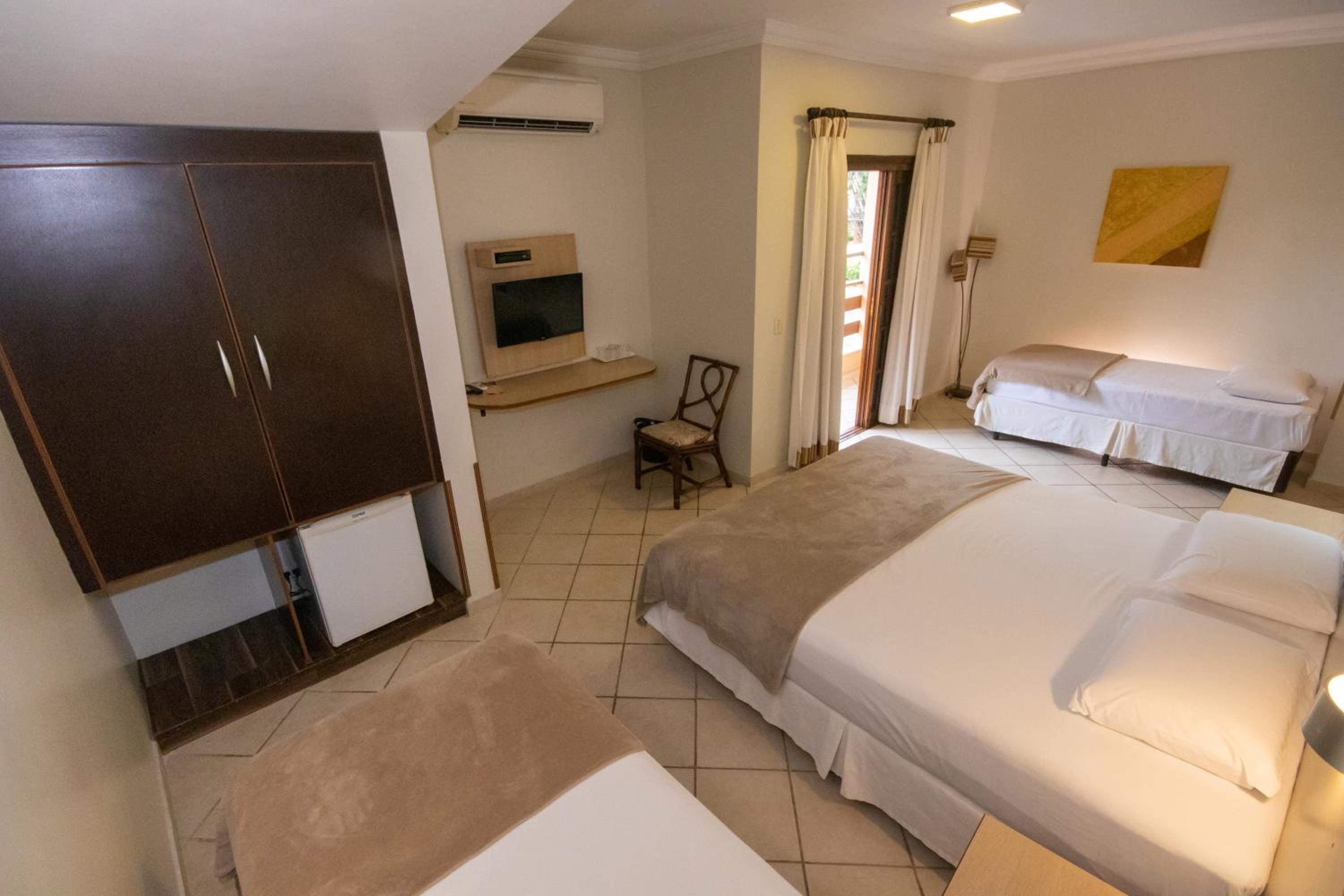 Luxury Quadruple Room with Balcony  photo 3