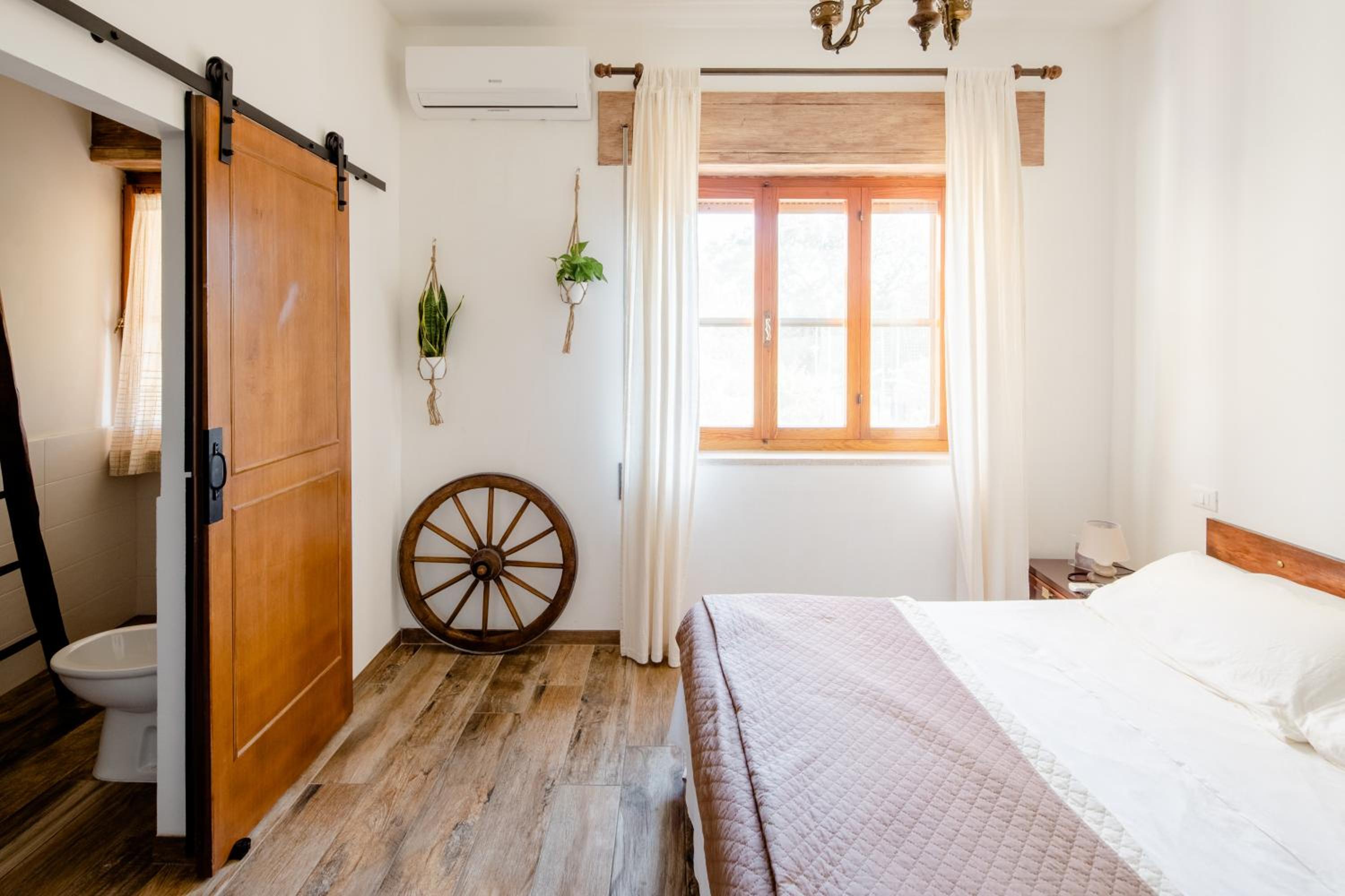 Double Room with Private Bathroom photo 1