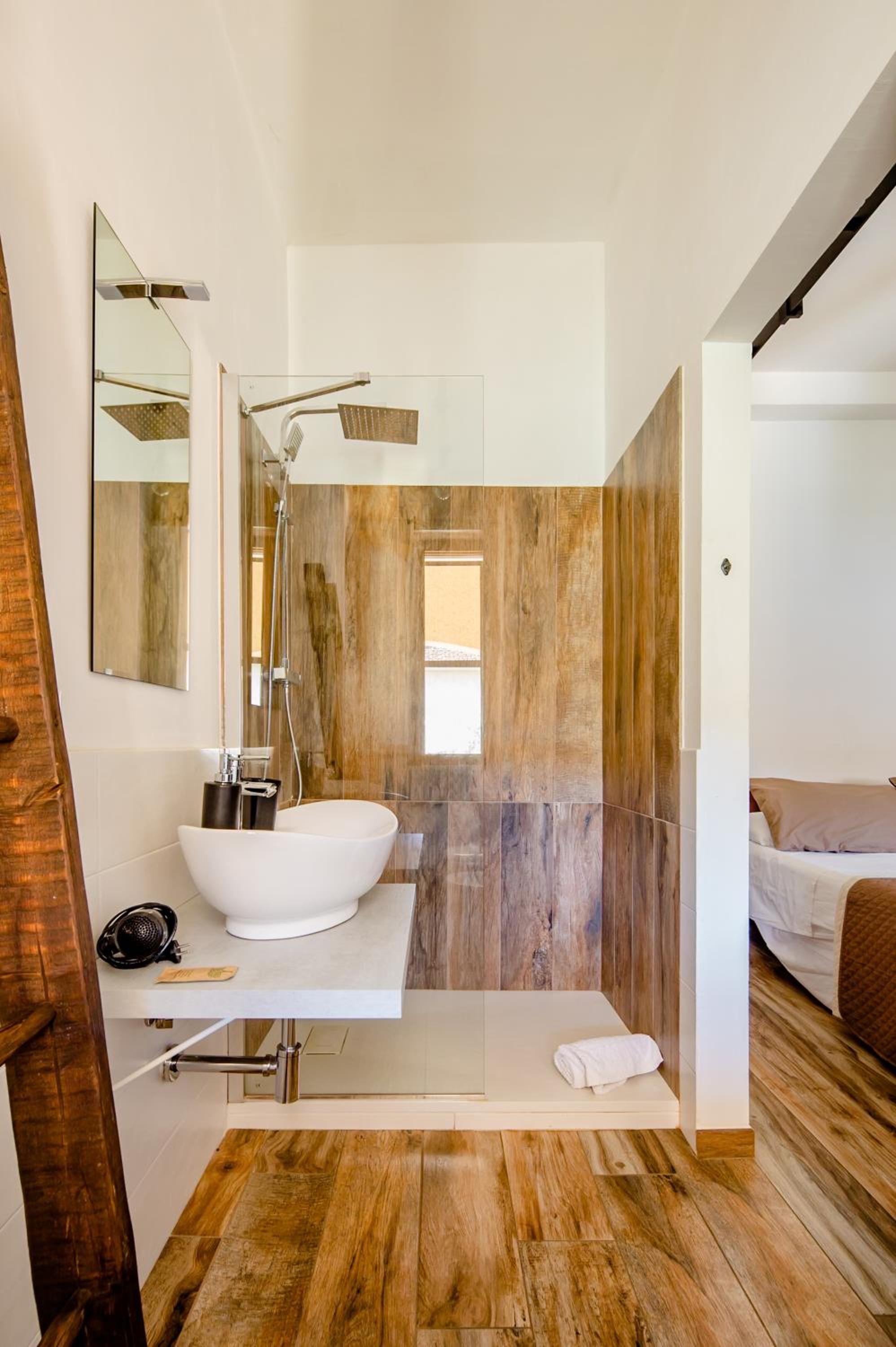 Triple Room with Private Bathroom photo 2