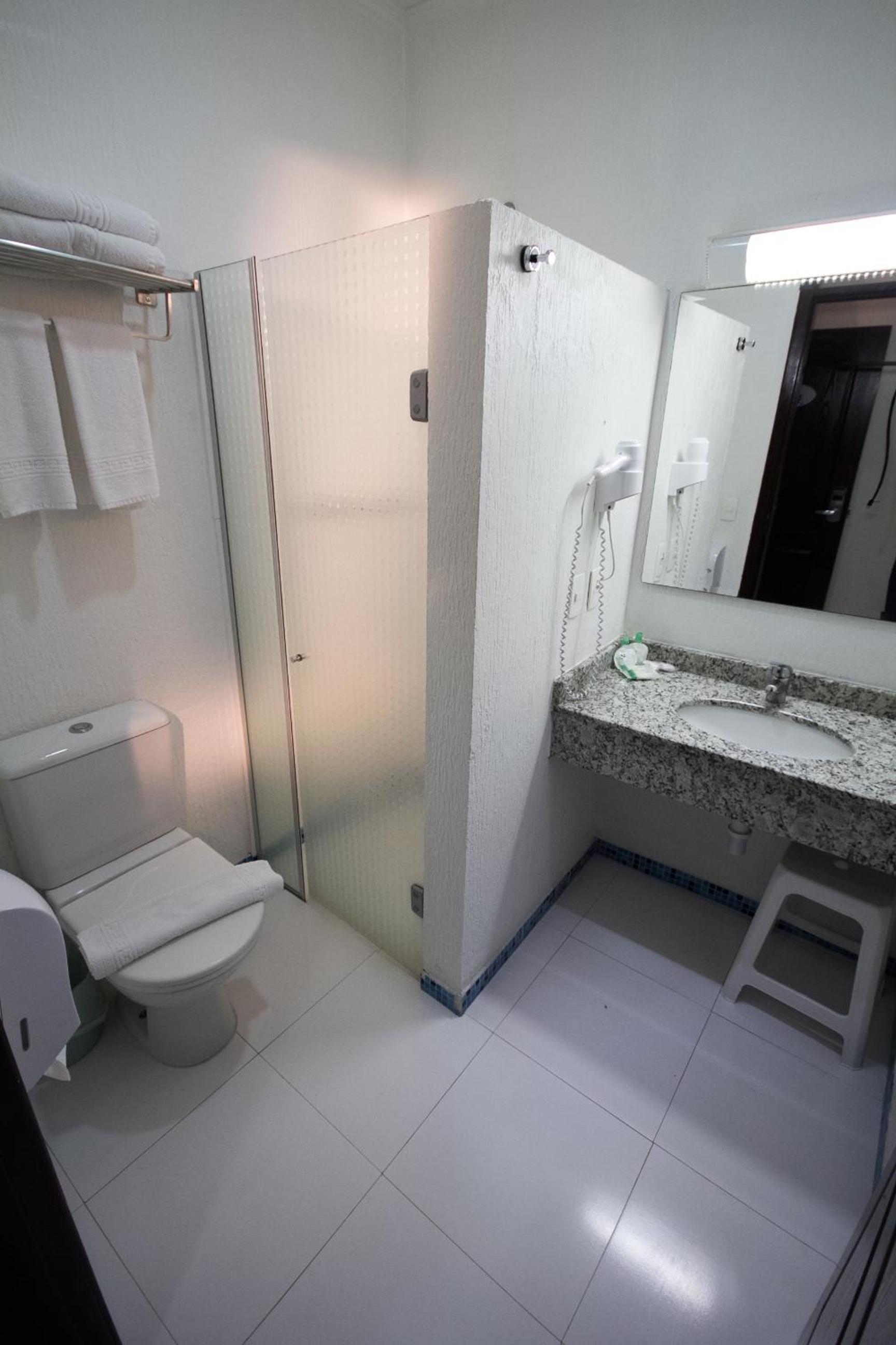 Standard Triple Room - Photo 2
