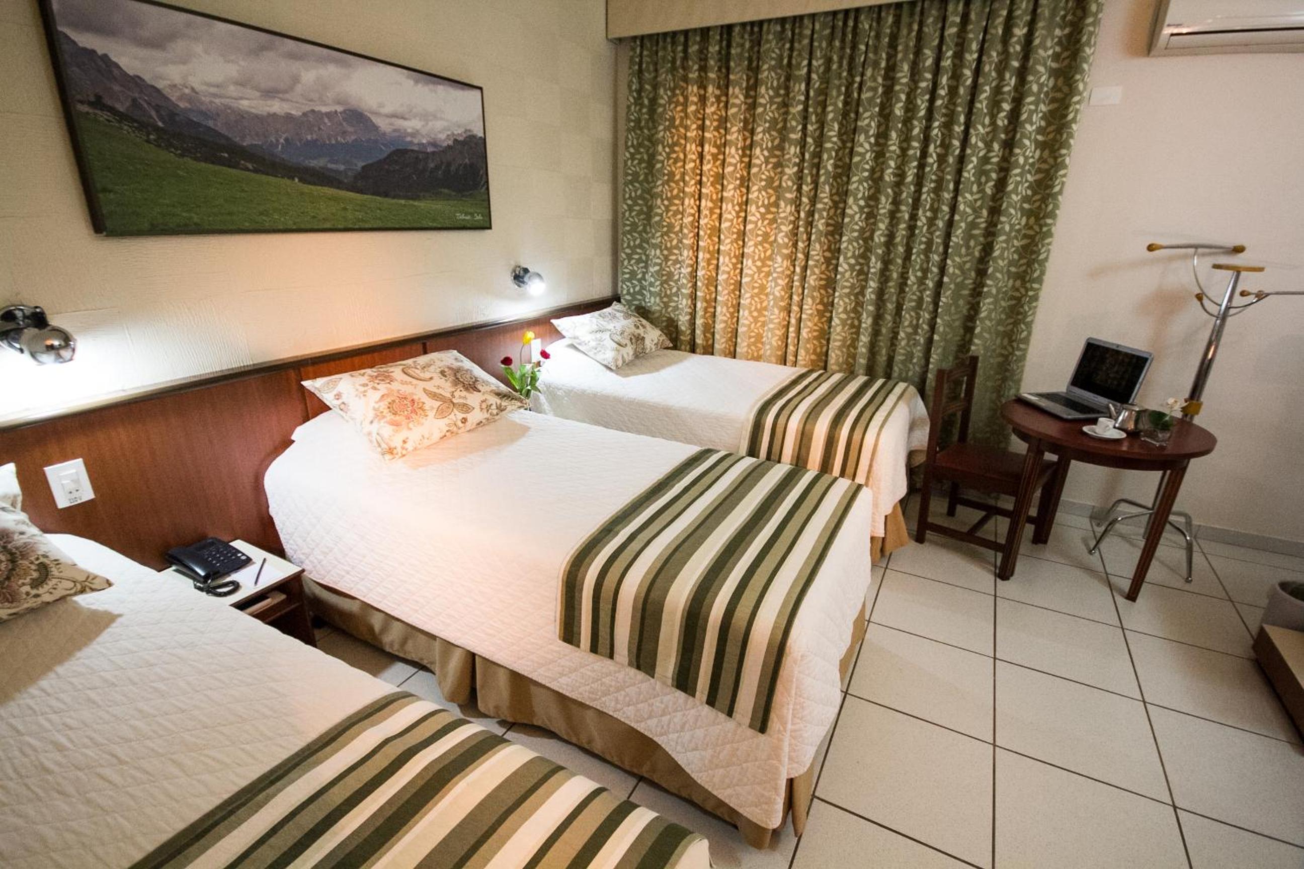 Standard Triple Room - Photo 11
