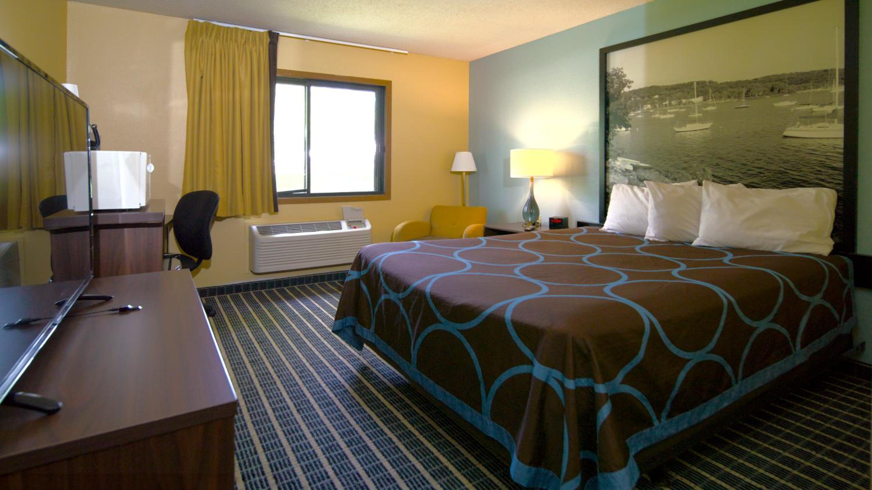 King Room- Non-Smoking - Photo 3