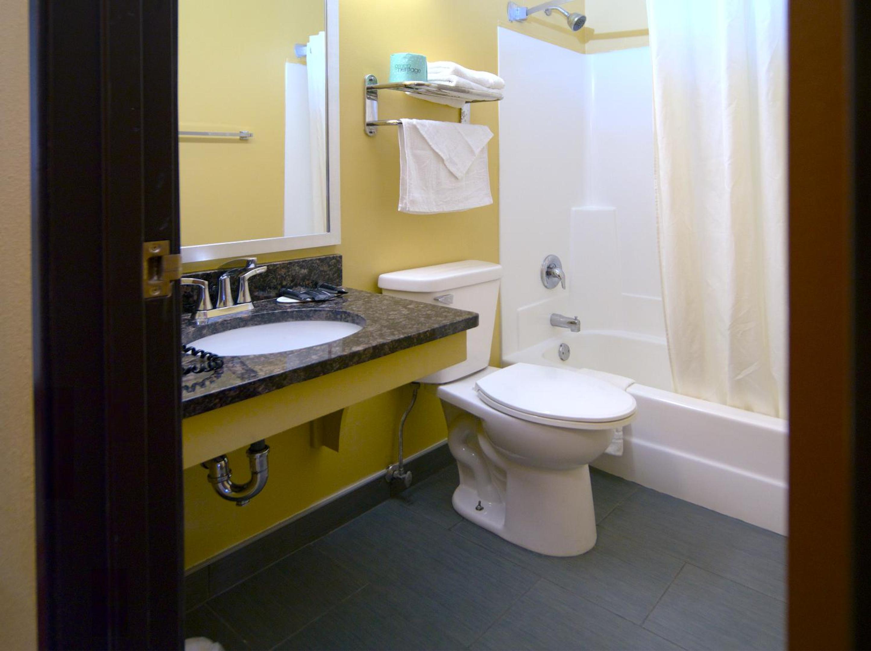 King Room- Non-Smoking - Photo 5