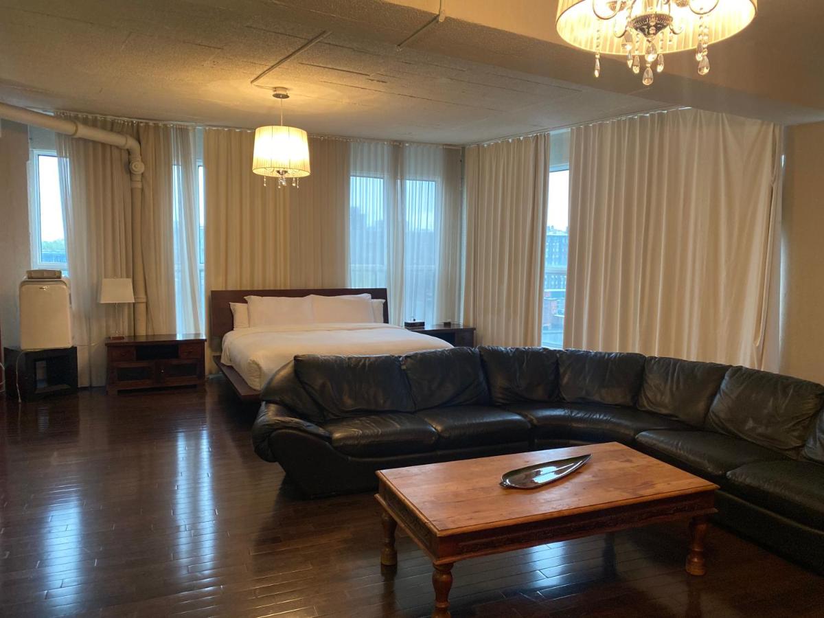 Standard Double Suite
