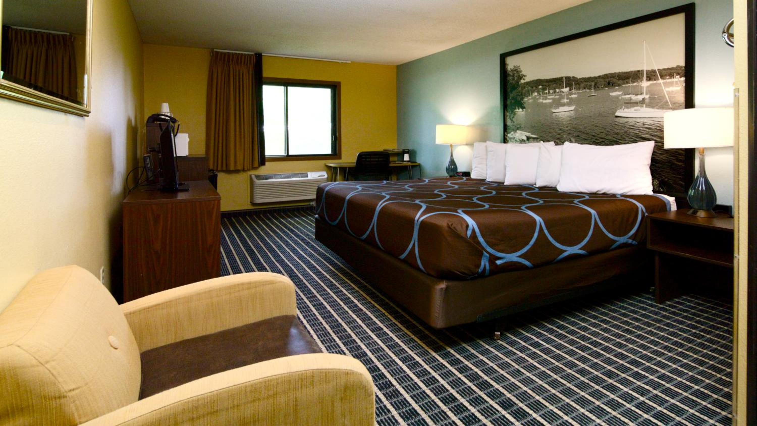 King Room- Non-Smoking - Photo 1