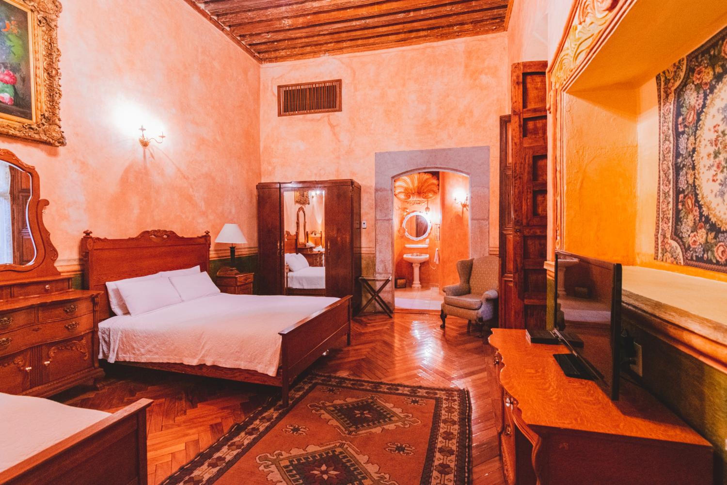 Standard Double Room - Photo 1