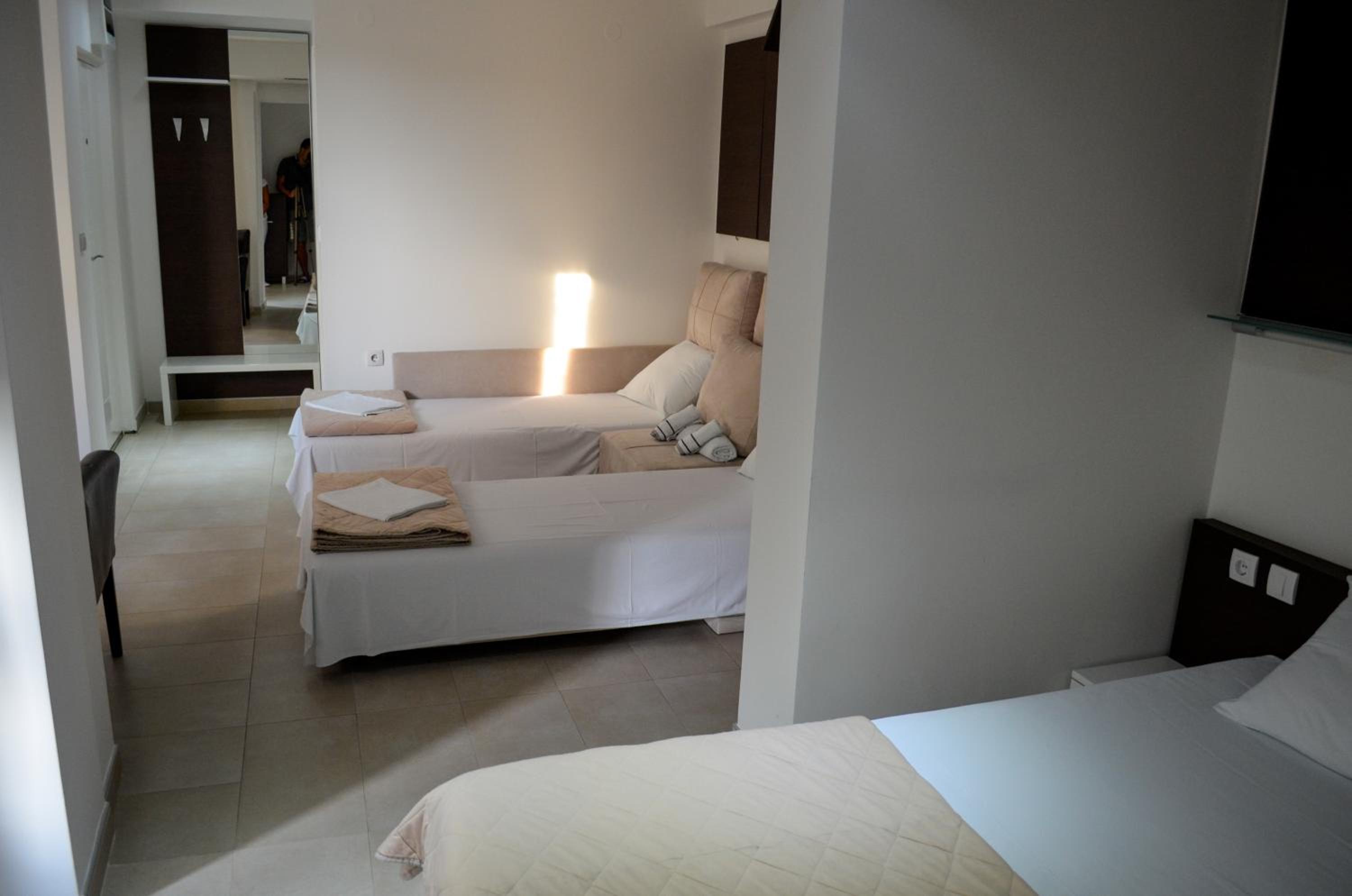 Family Suite with Balcony photo 2