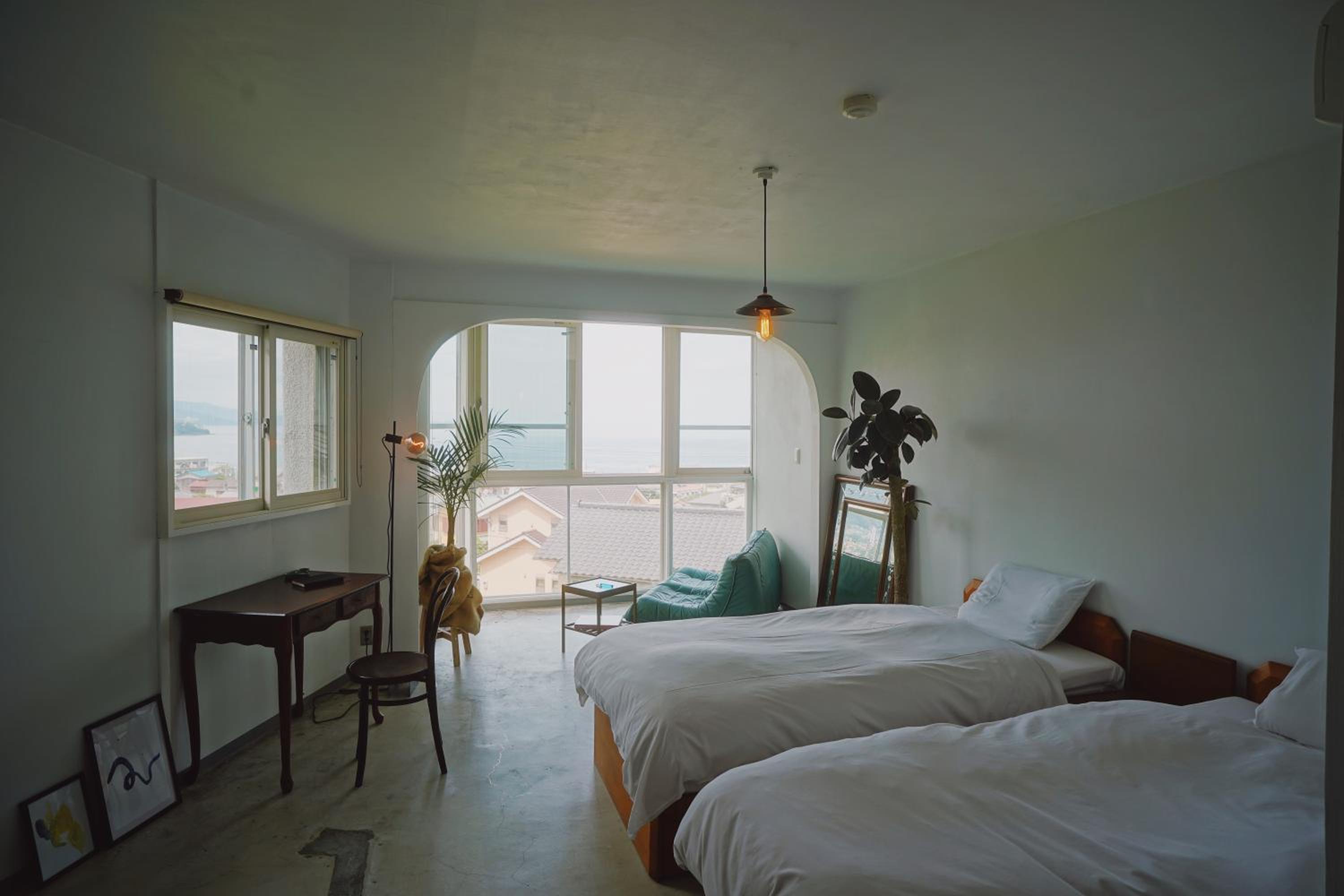 Standard Twin Room With Sofa