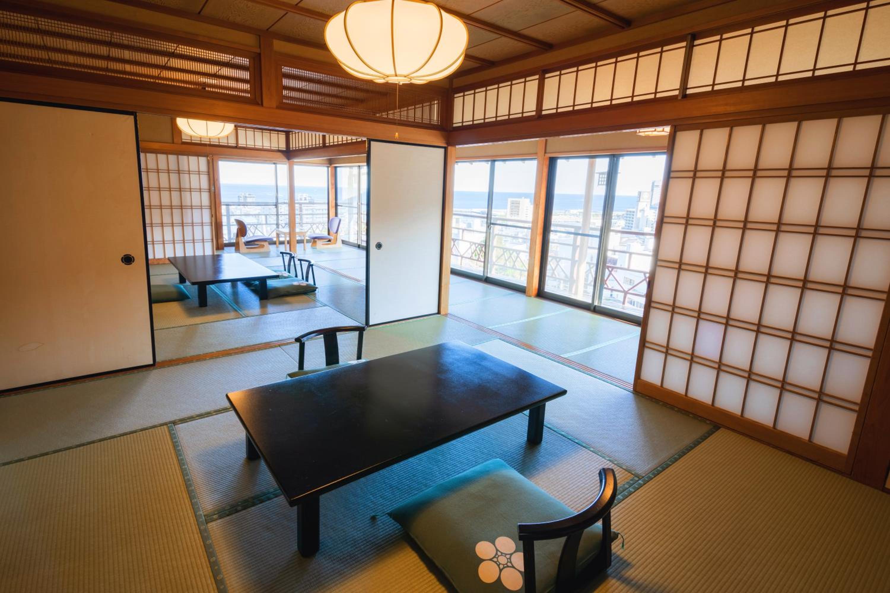 Superior Japanese-Style Room