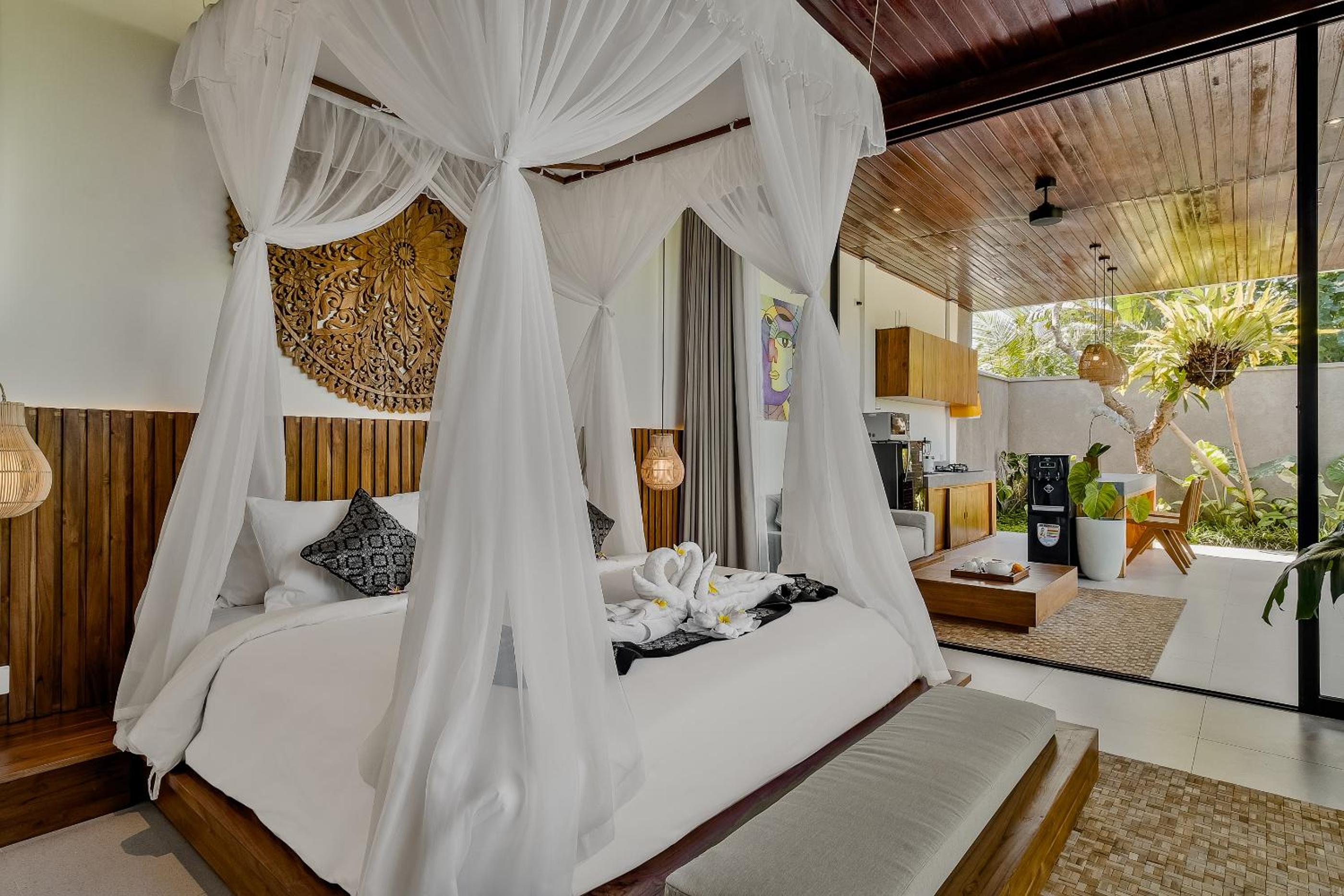 One-Bedroom Villa - Photo 23