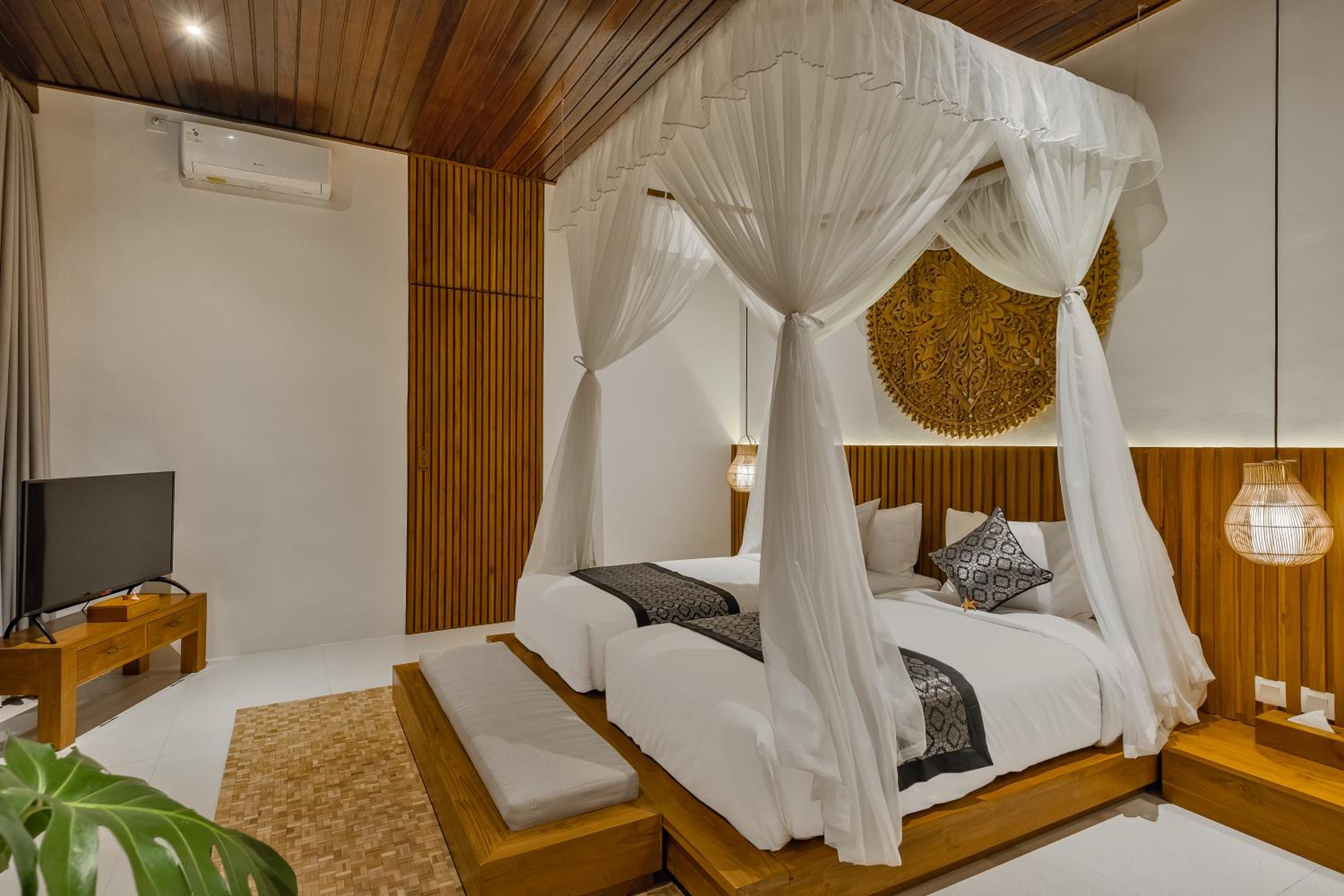 One-Bedroom Villa - Photo 17