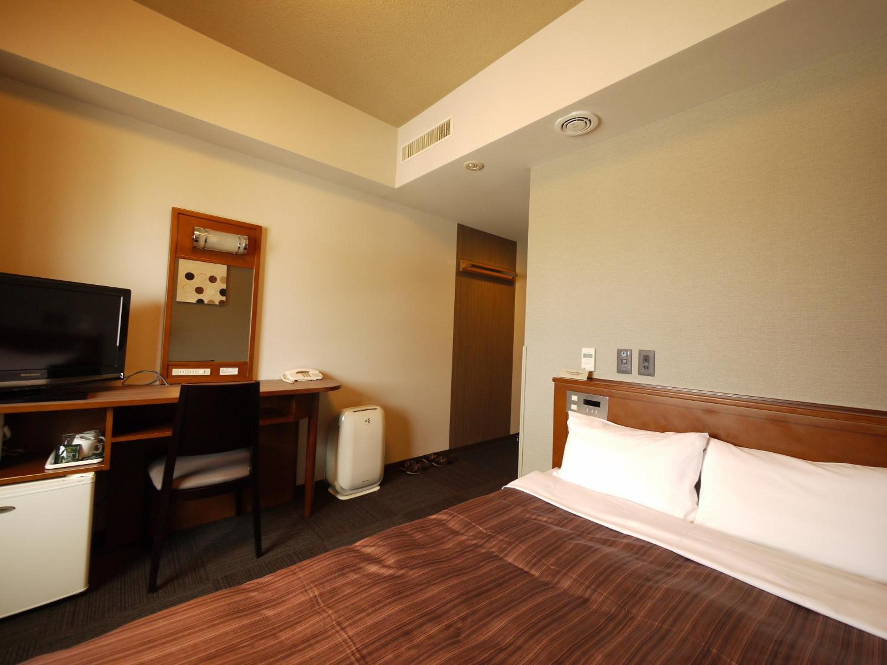 Double Room - Smoking - Photo 1