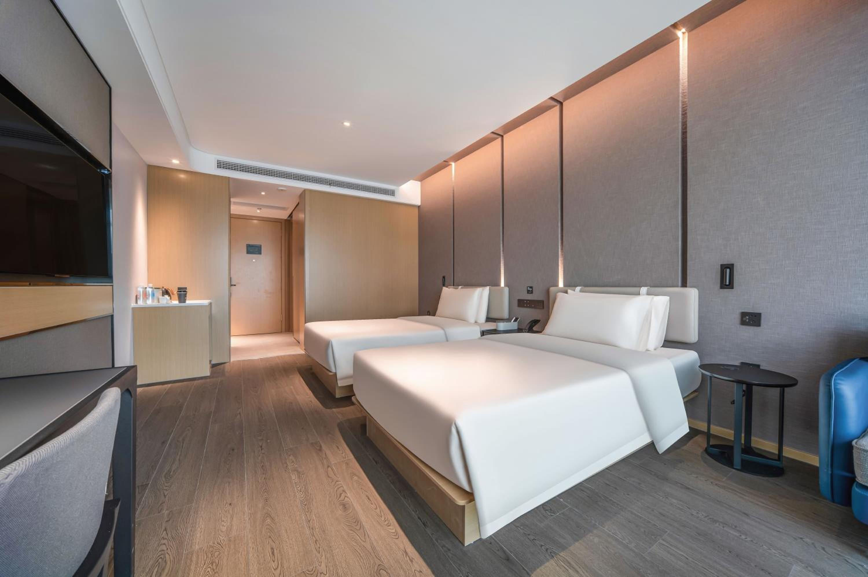 Superior Twin Room photo 2