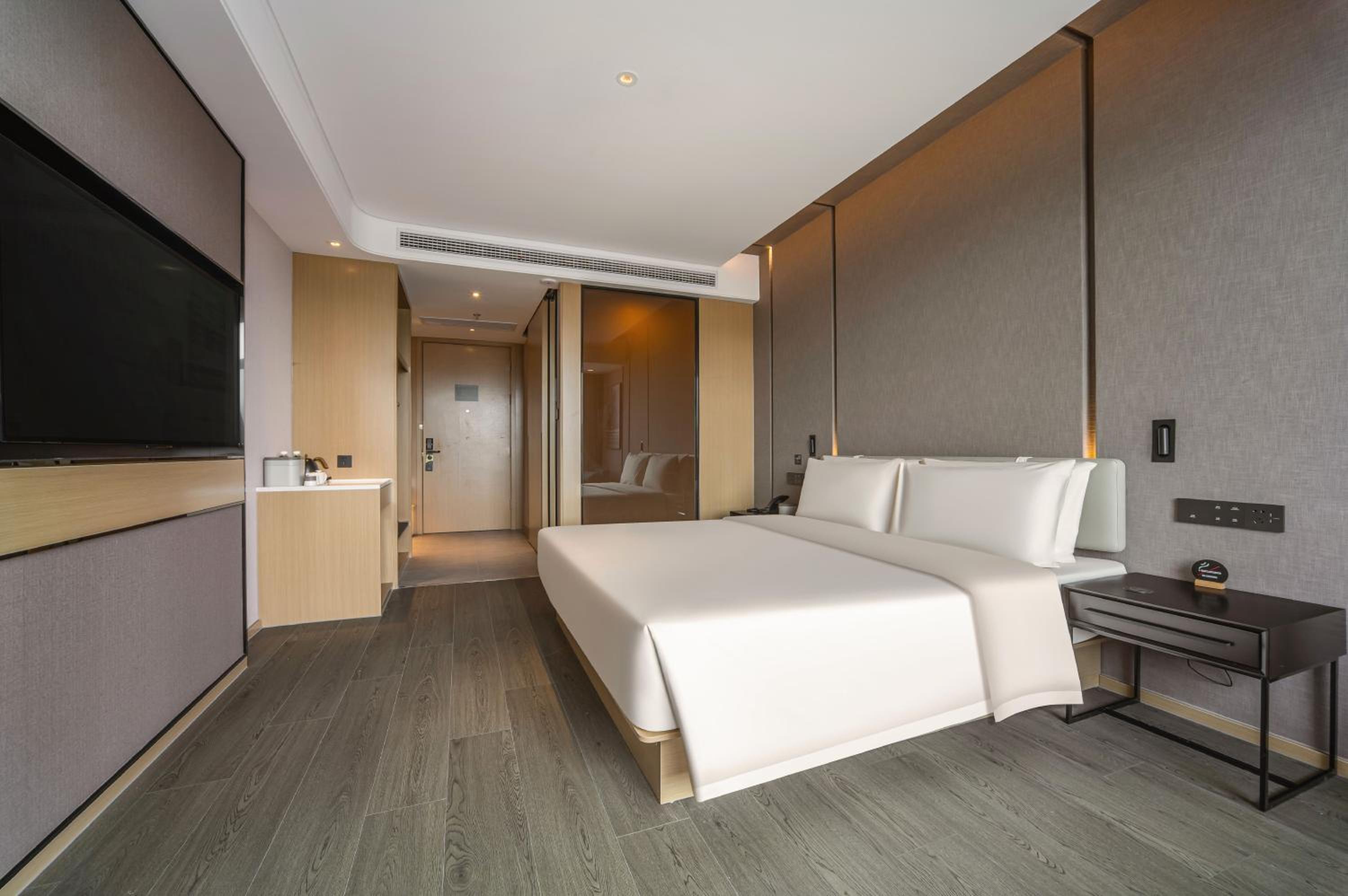 Jimu Double Room with City View photo 1