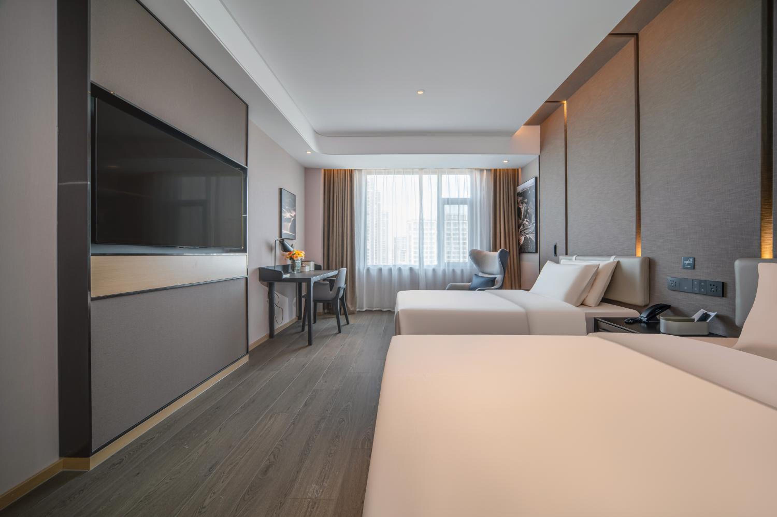 Jimu Twin Room with City View photo 3