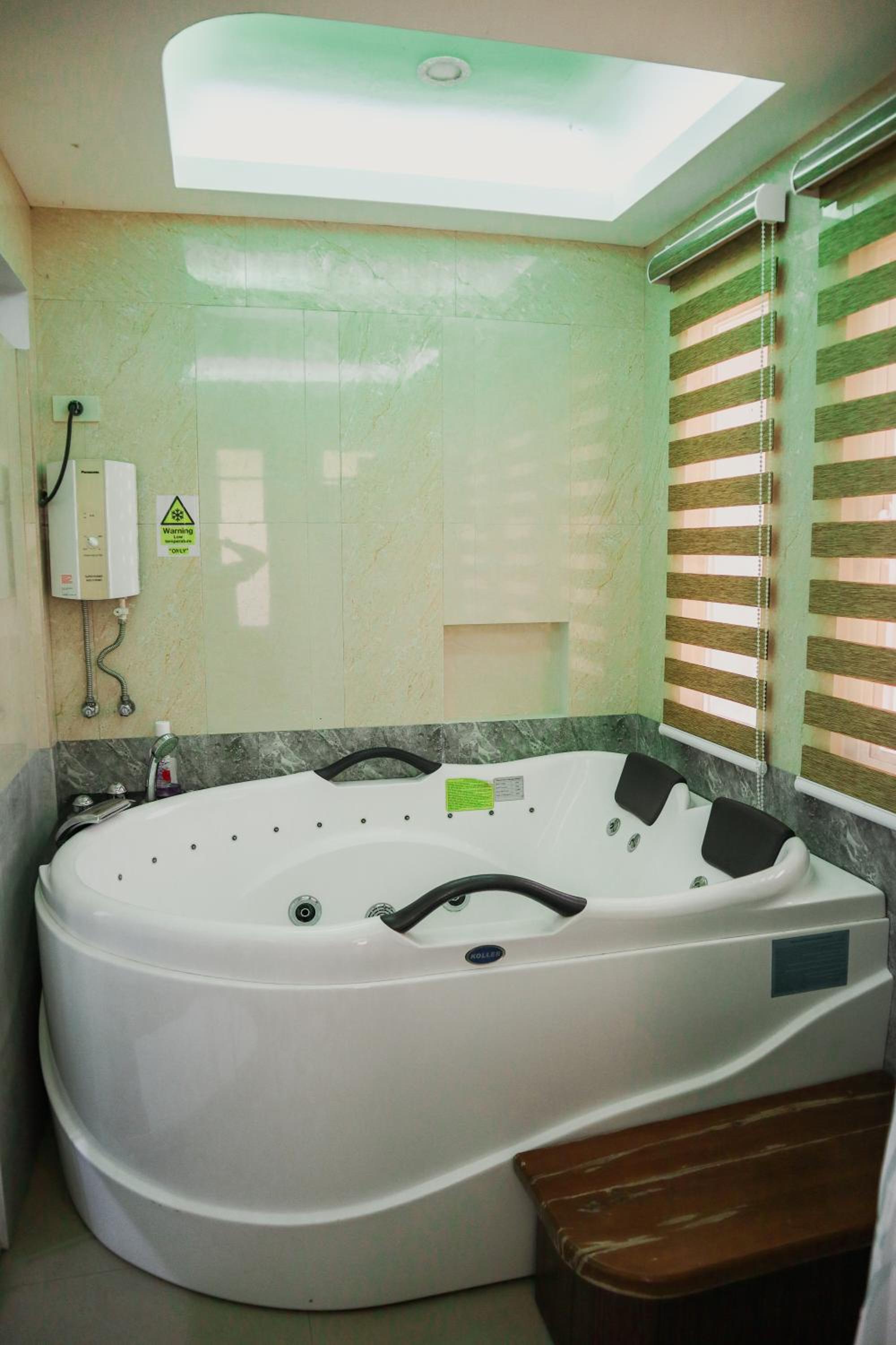 Quadruple Room with Sea View photo 2