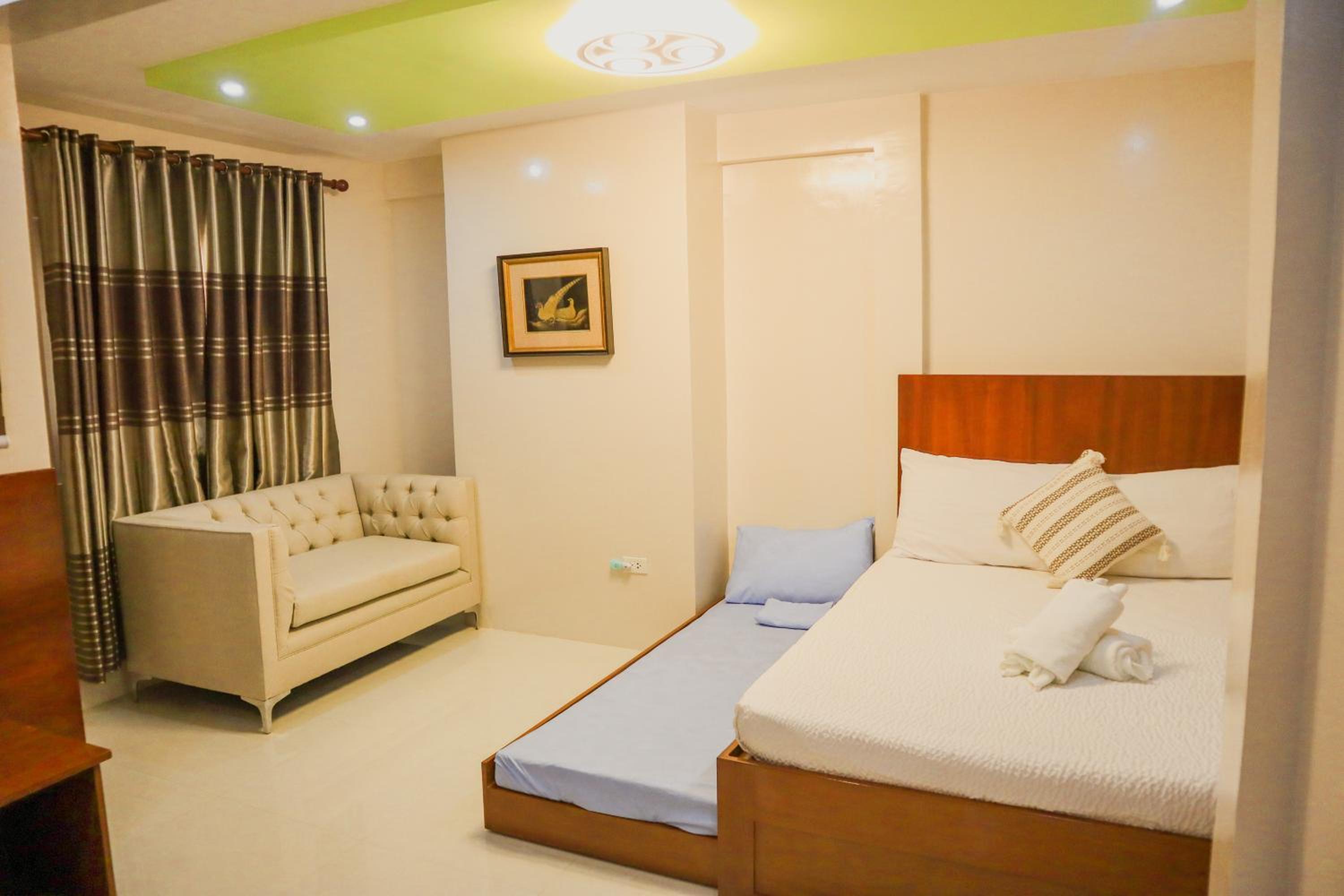 Standard Quadruple Room photo 2