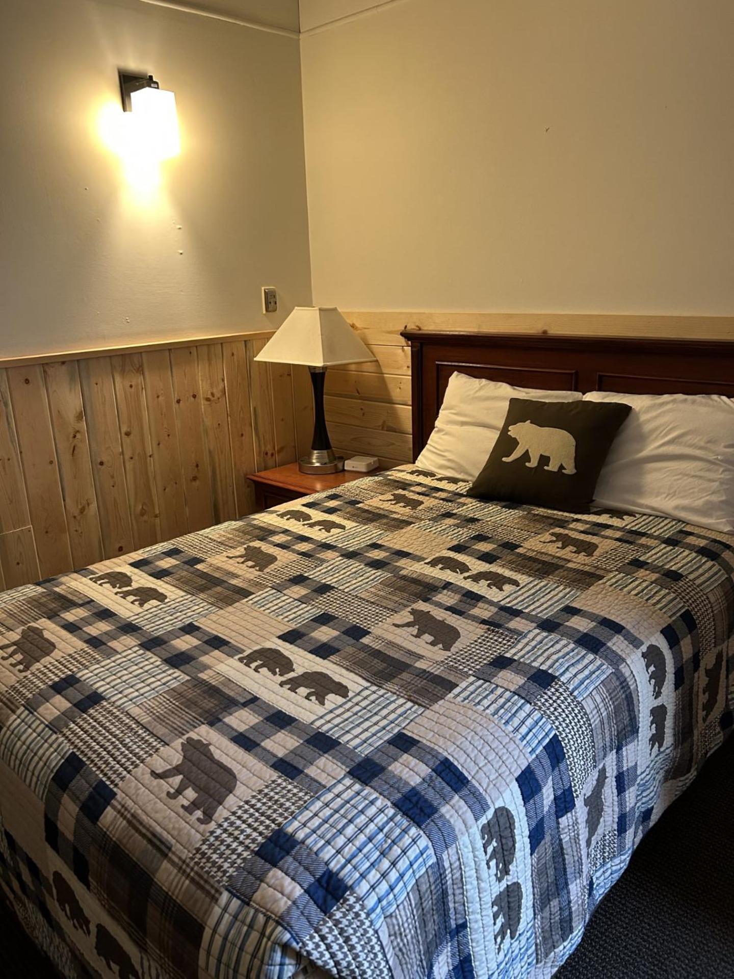 Budget Double Room photo 3