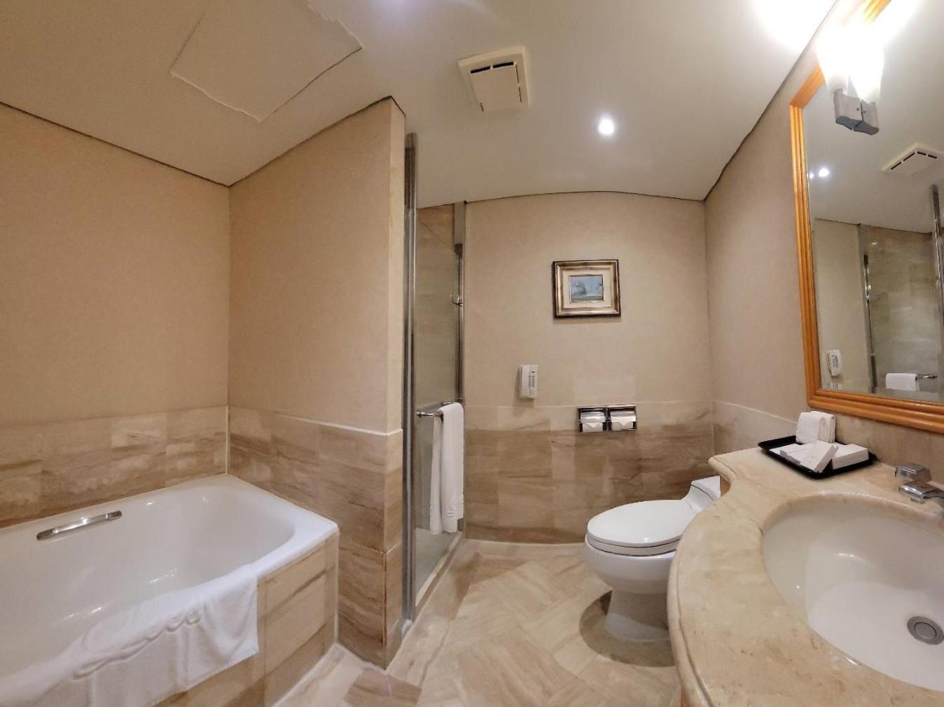 Superior Twin Room - No View - Photo 2