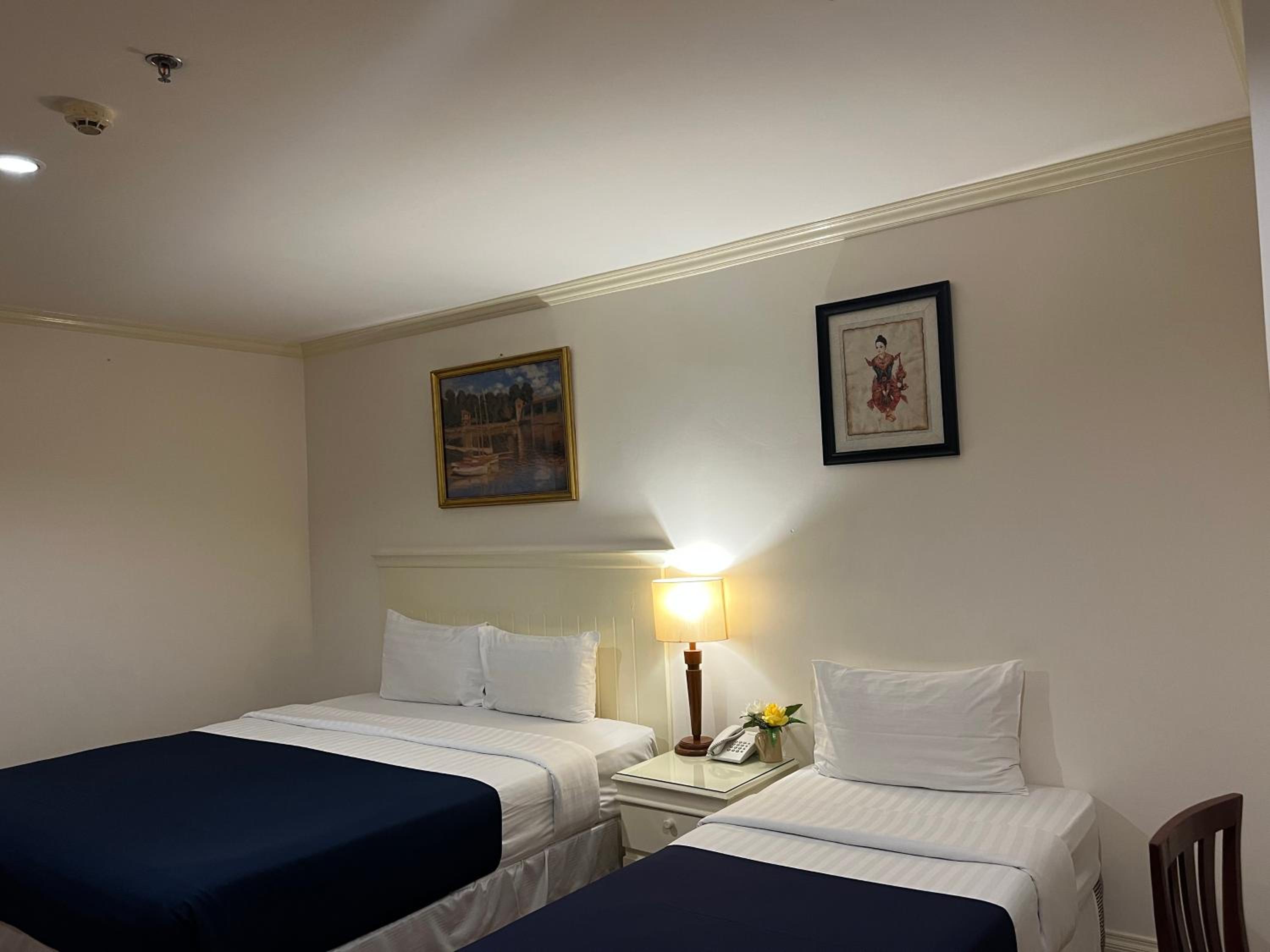 Deluxe Triple Room photo 3