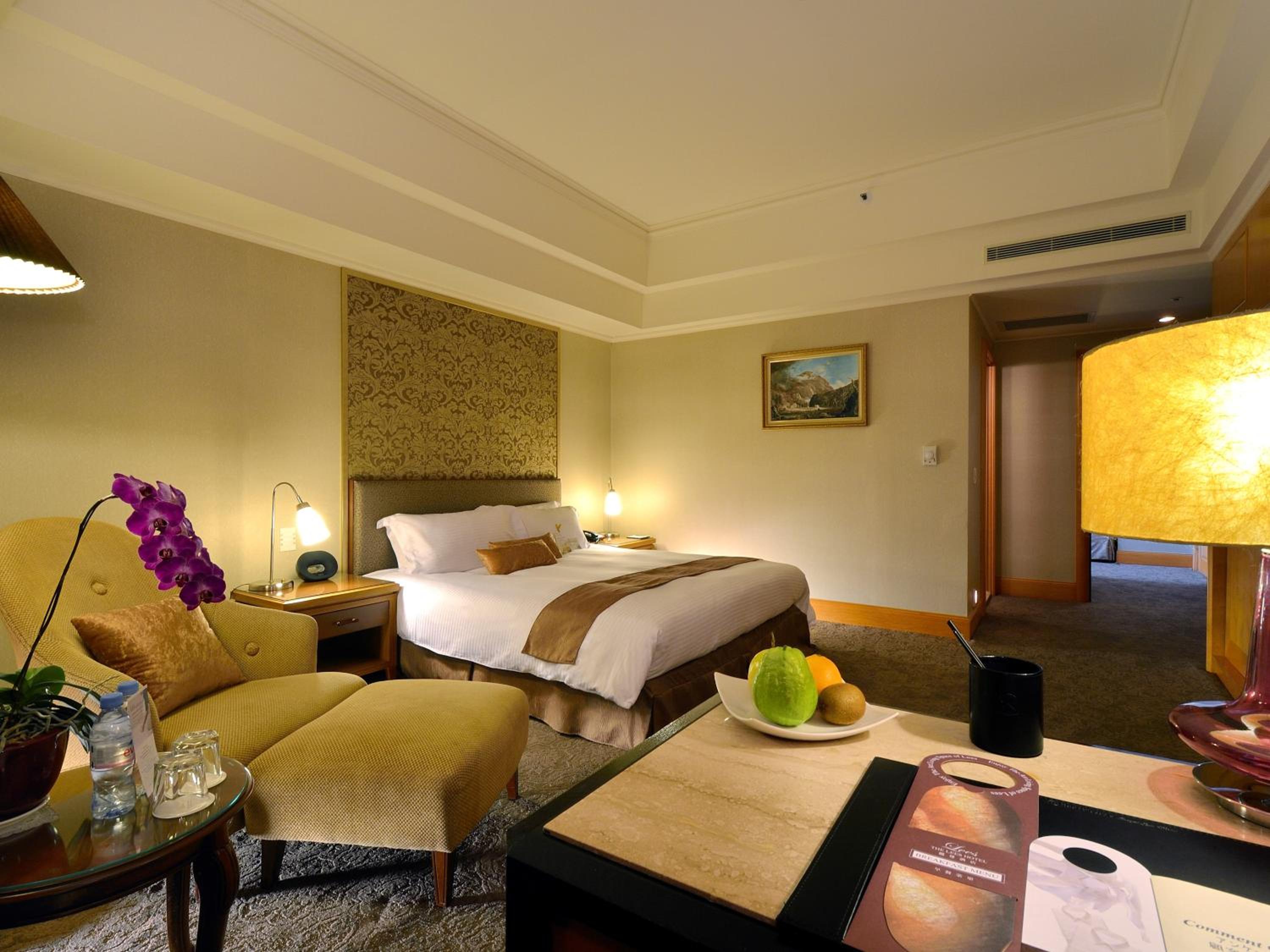 Premier Quadruple Room - Photo 5