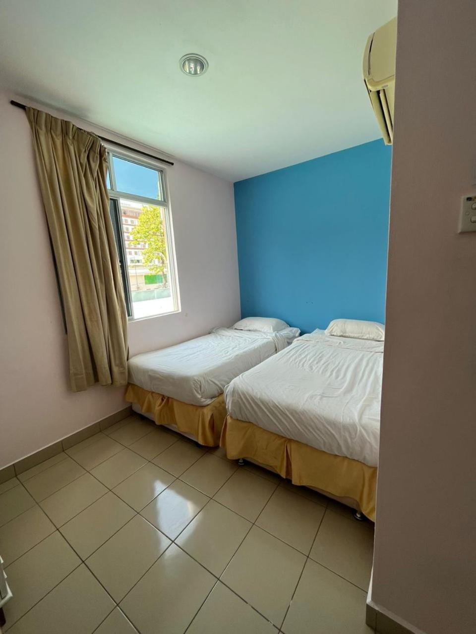 Standard Twin Room photo 2