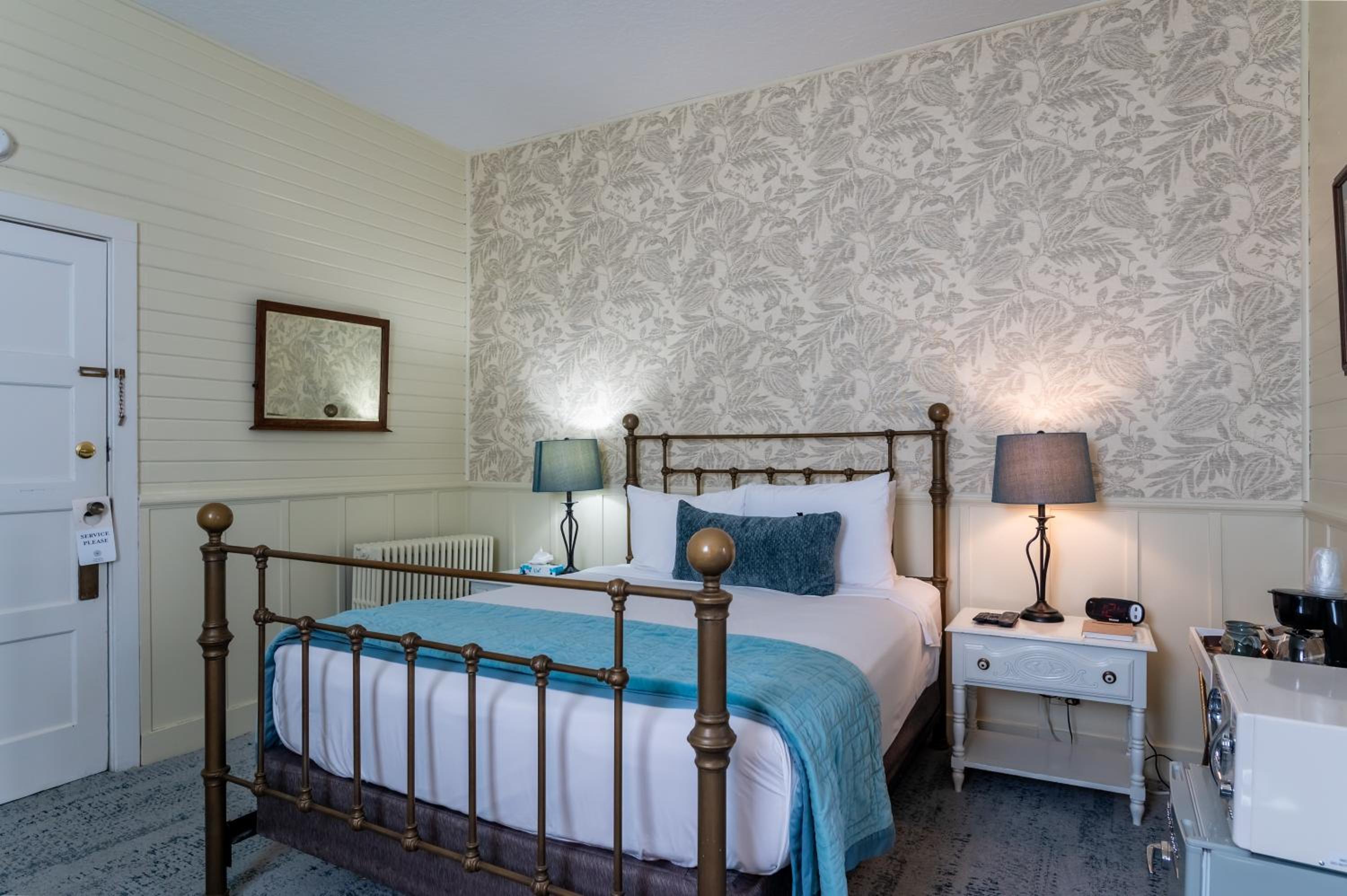 Gilbert Suite photo 3