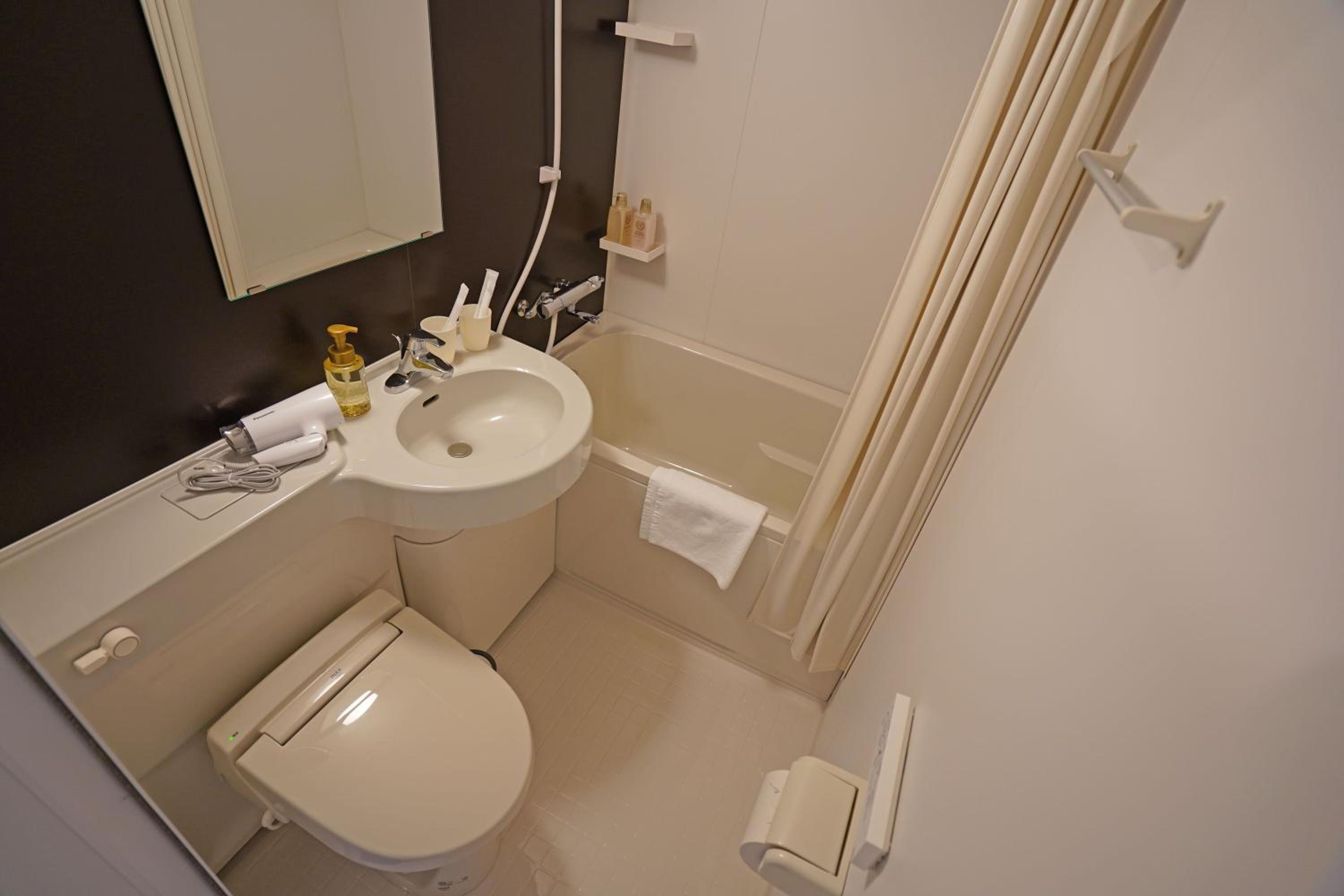 Standard Twin Room - Photo 2