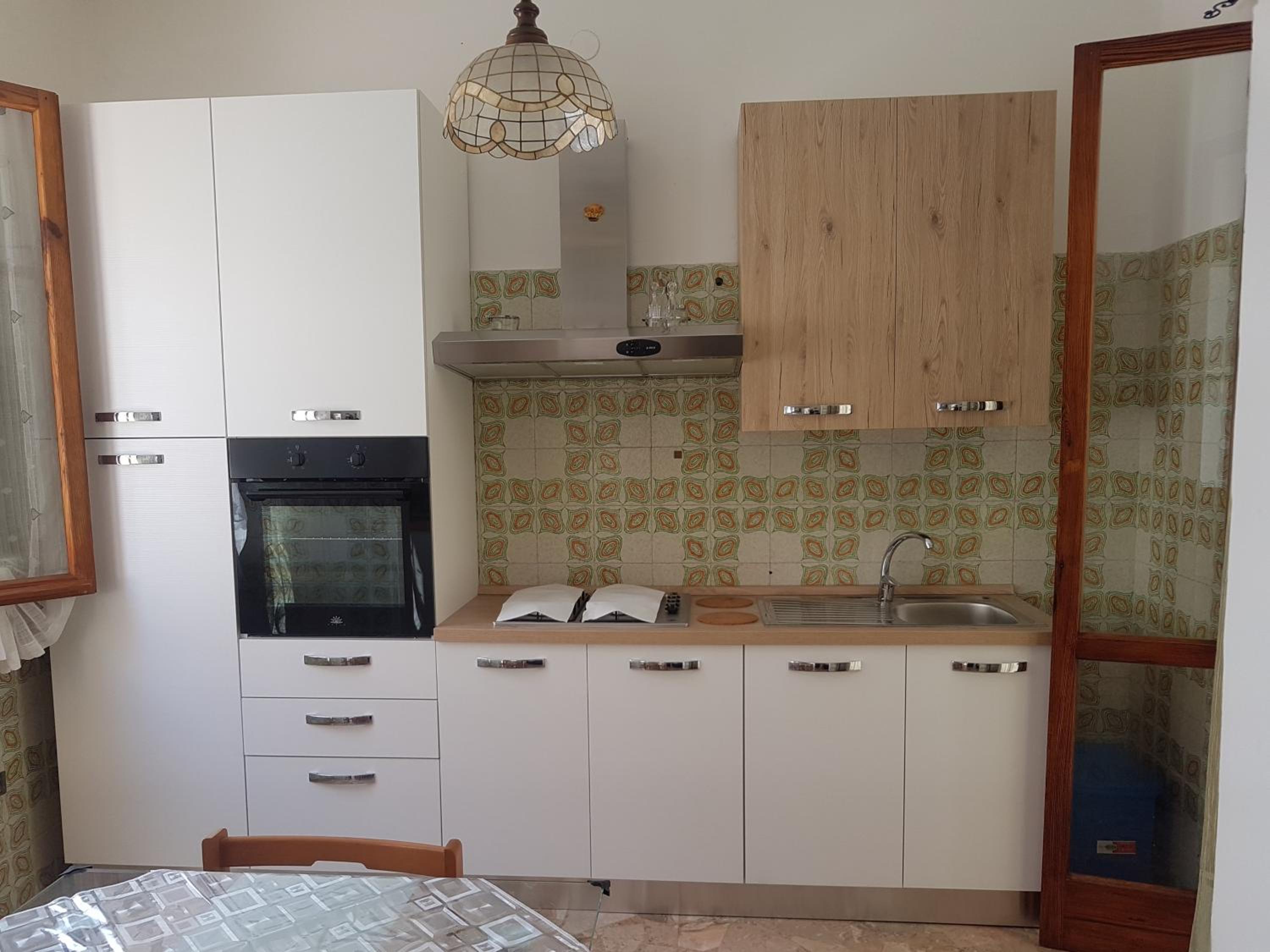 One-Bedroom House - Photo 9