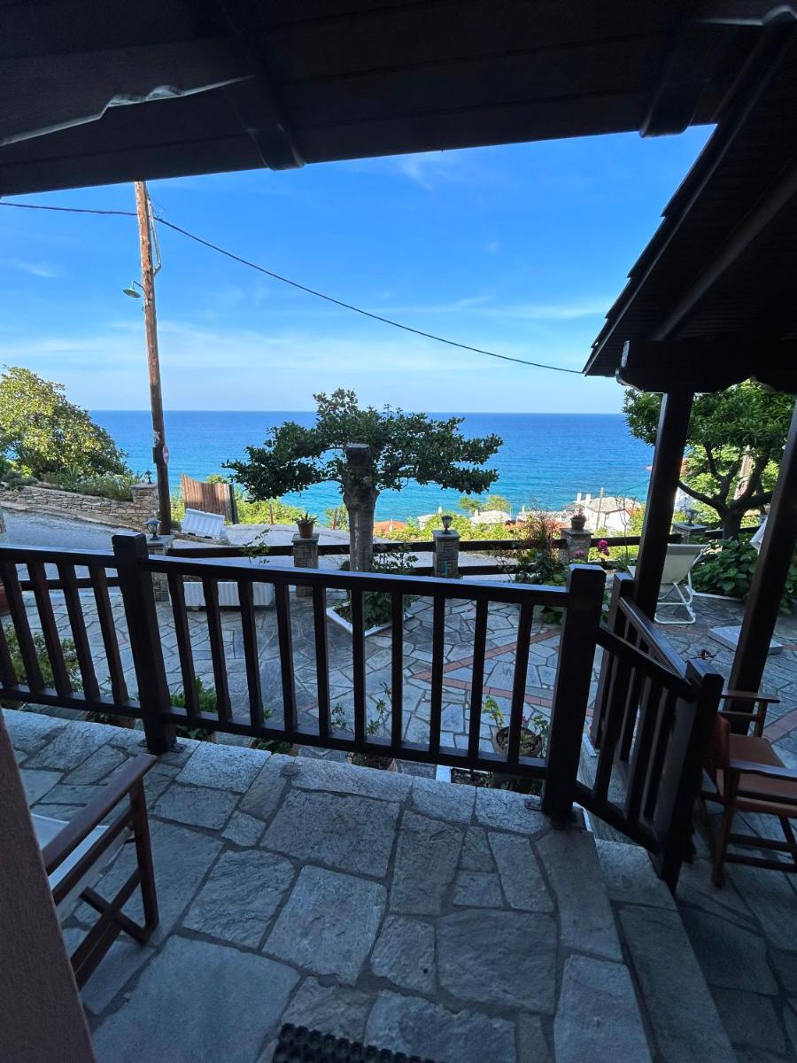 Standard Double Room with Sea View - Ground Floor - Photo 7