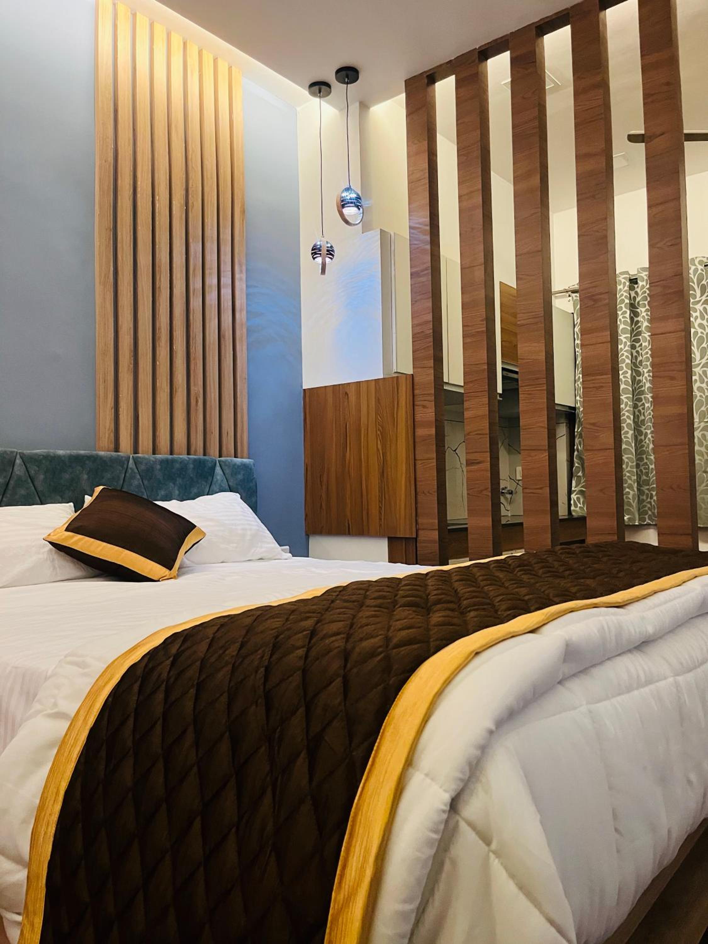 Deluxe Room - Photo 8