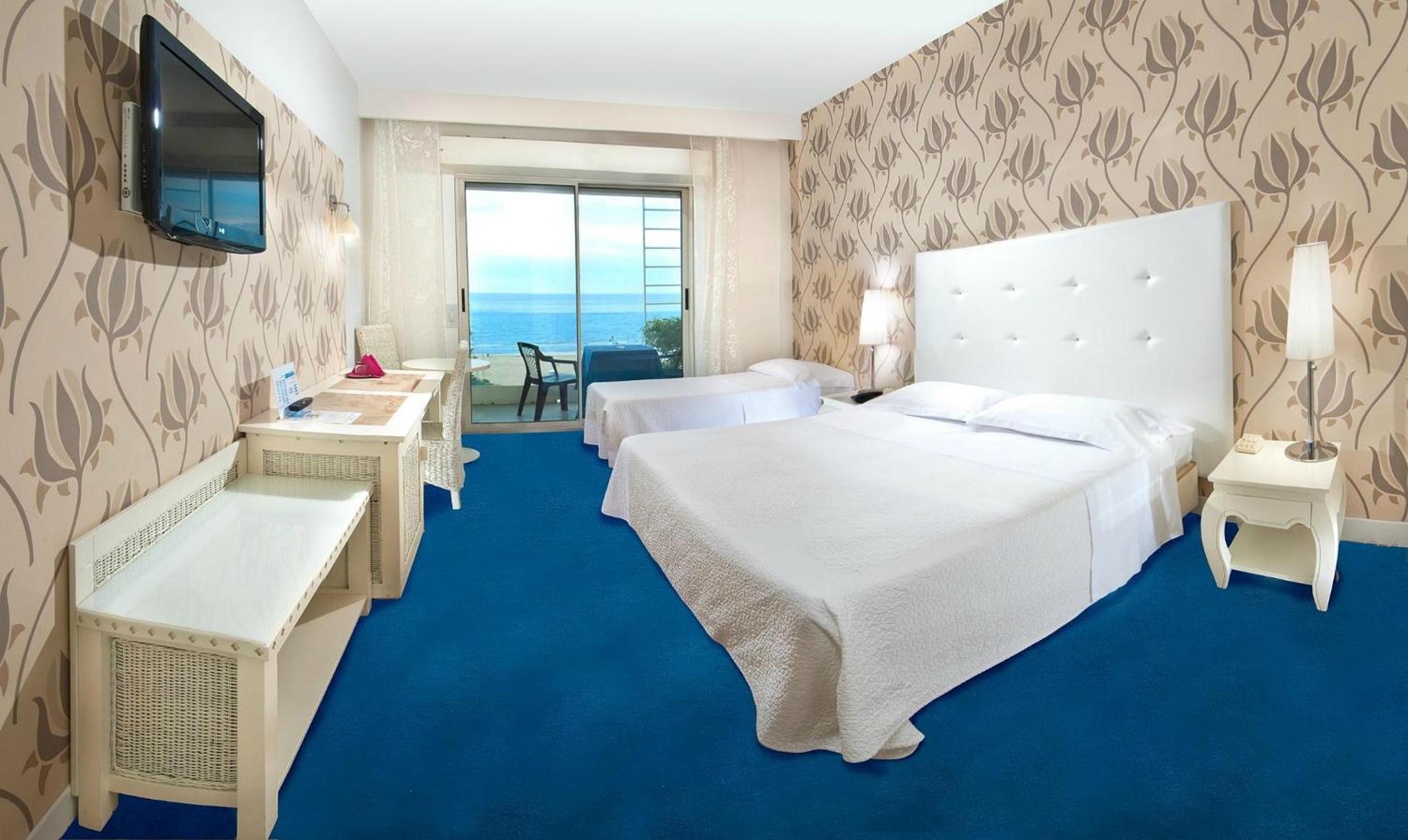 Triple Room With Sea View photo 3