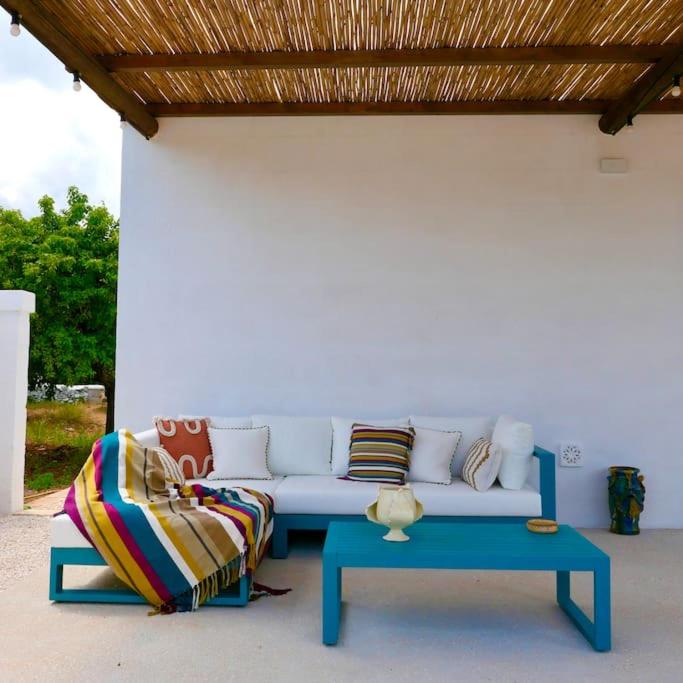 Studio with Pool View photo 3