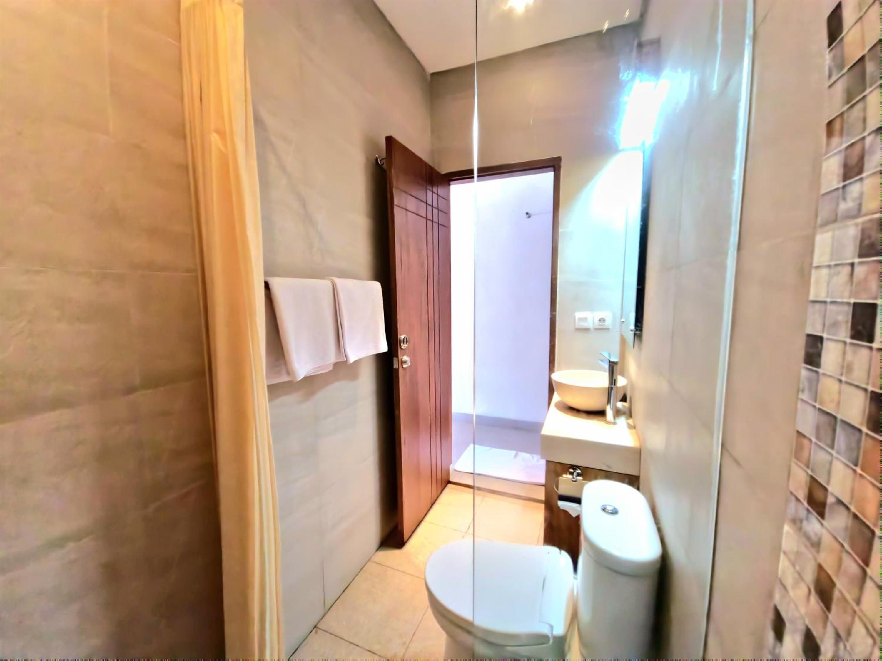 Standard Double Room - Photo 6