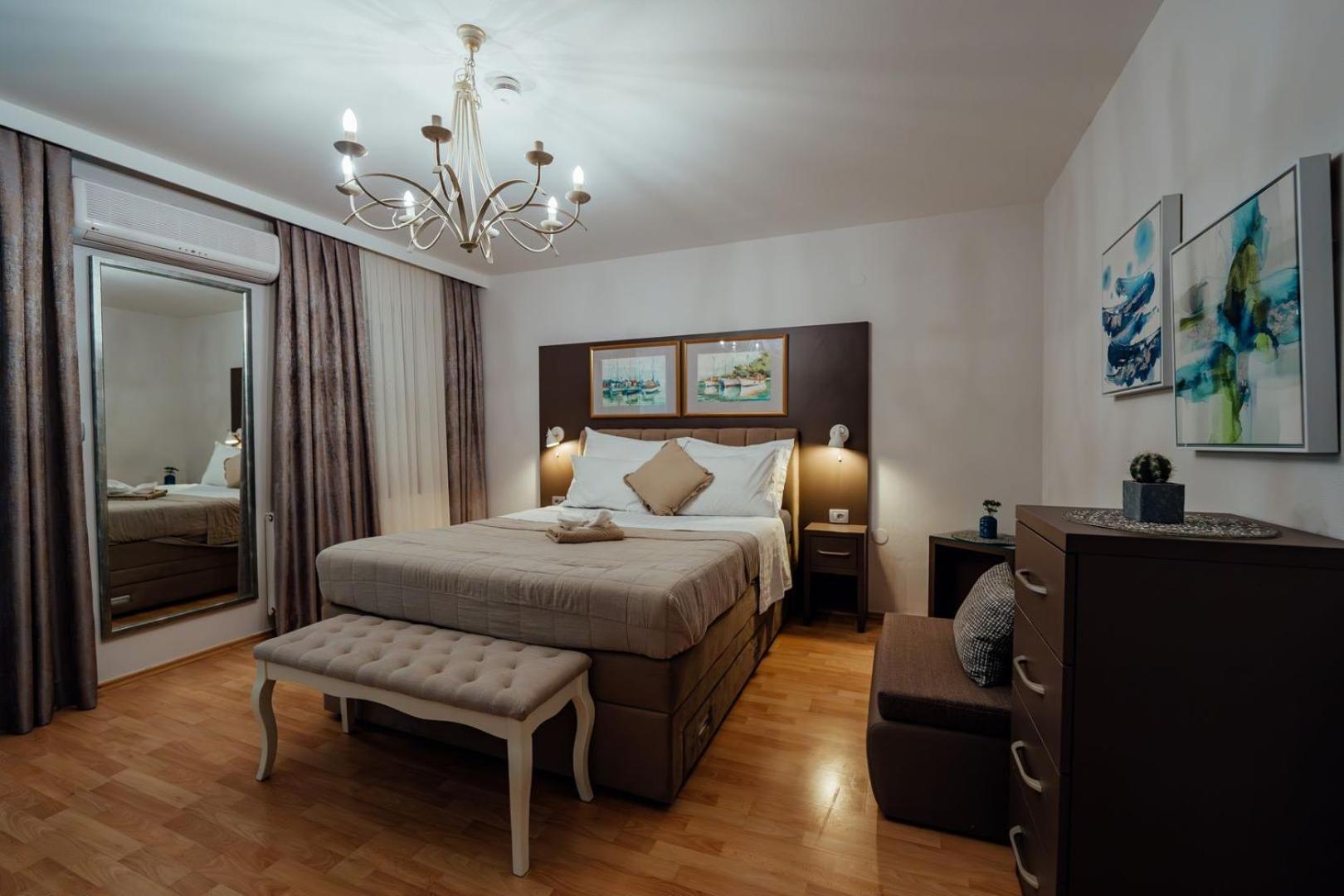Deluxe Triple Room with Sea View