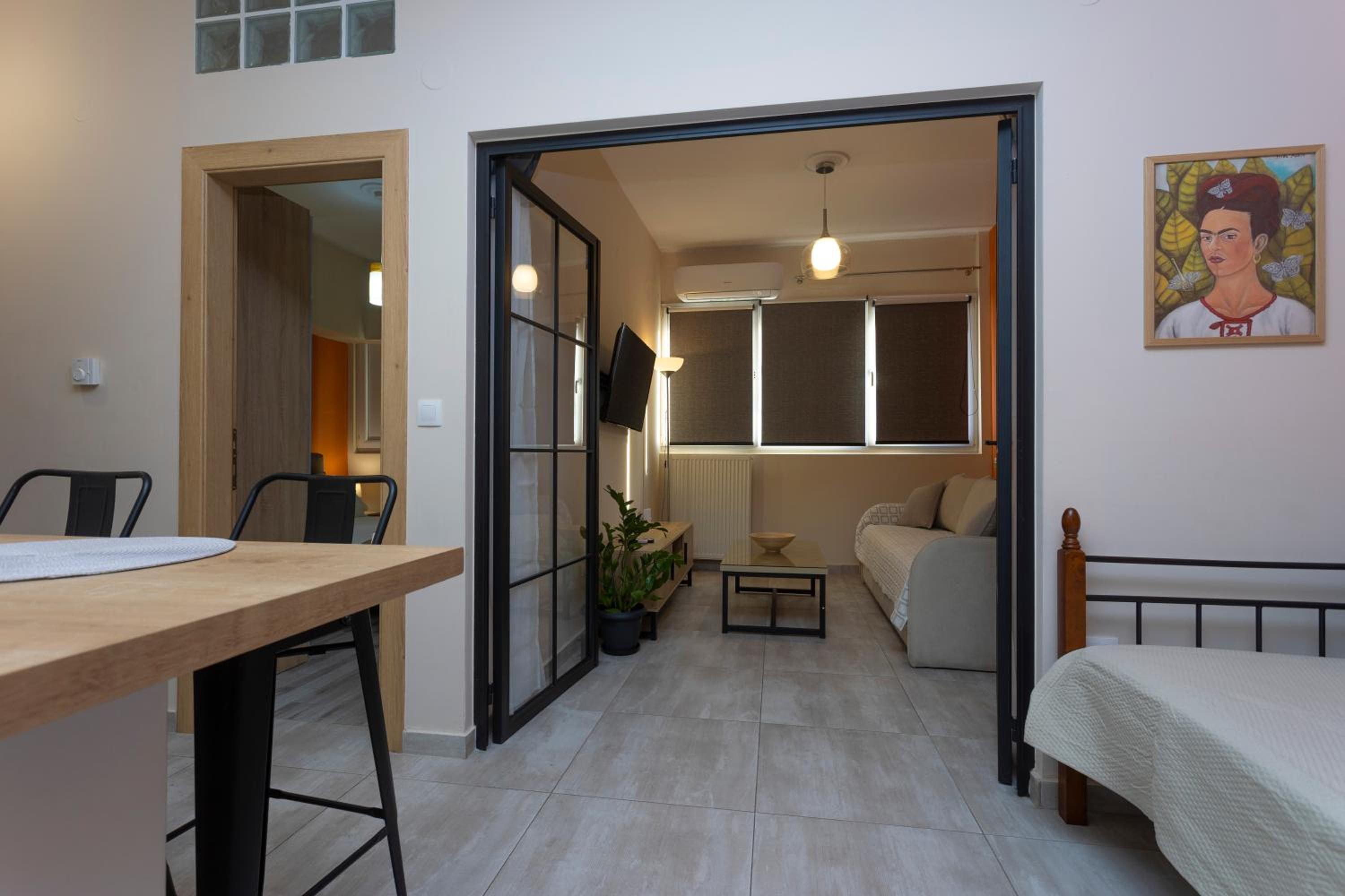 Three-Bedroom Apartment - Photo 9