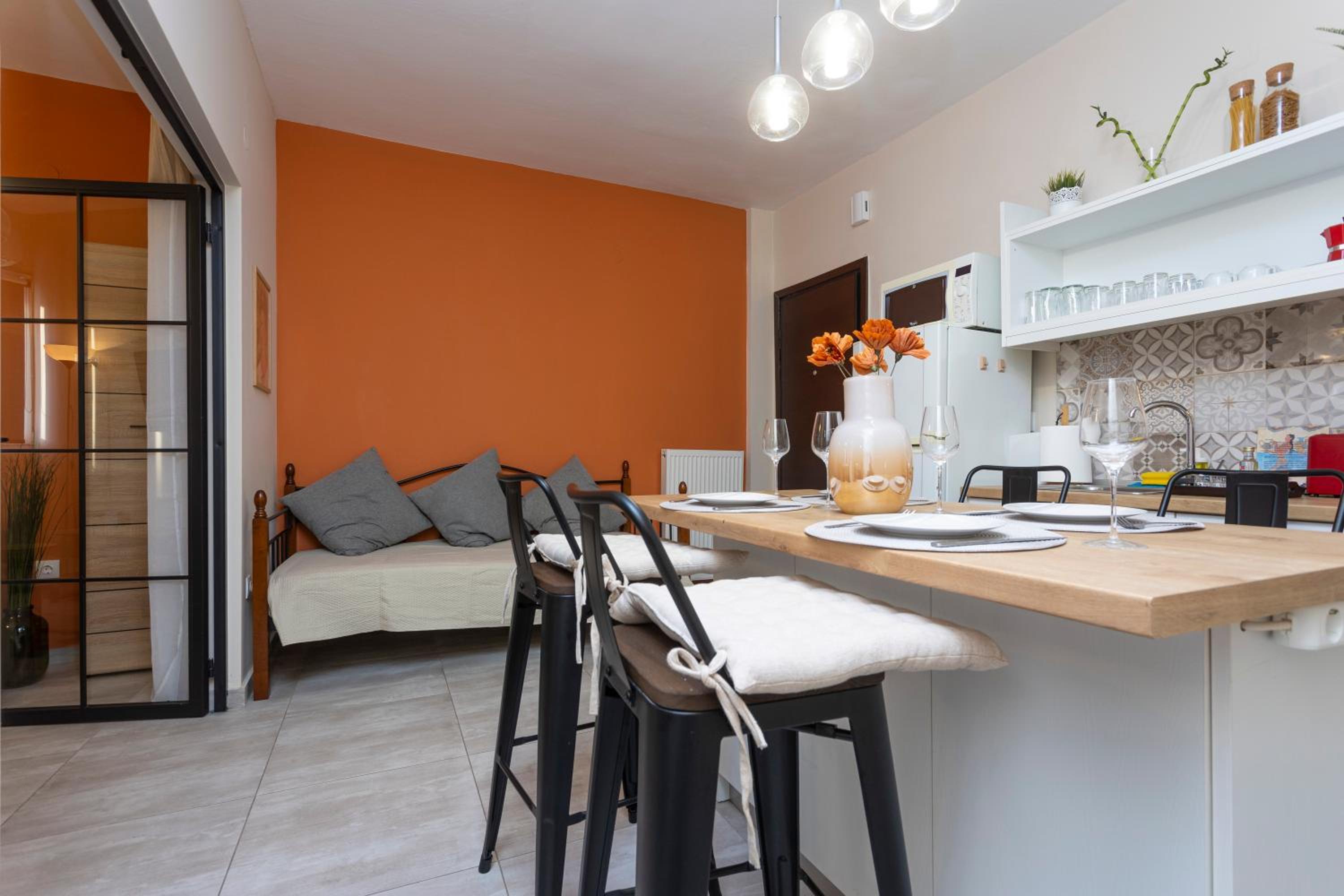 Three-Bedroom Apartment - Photo 19