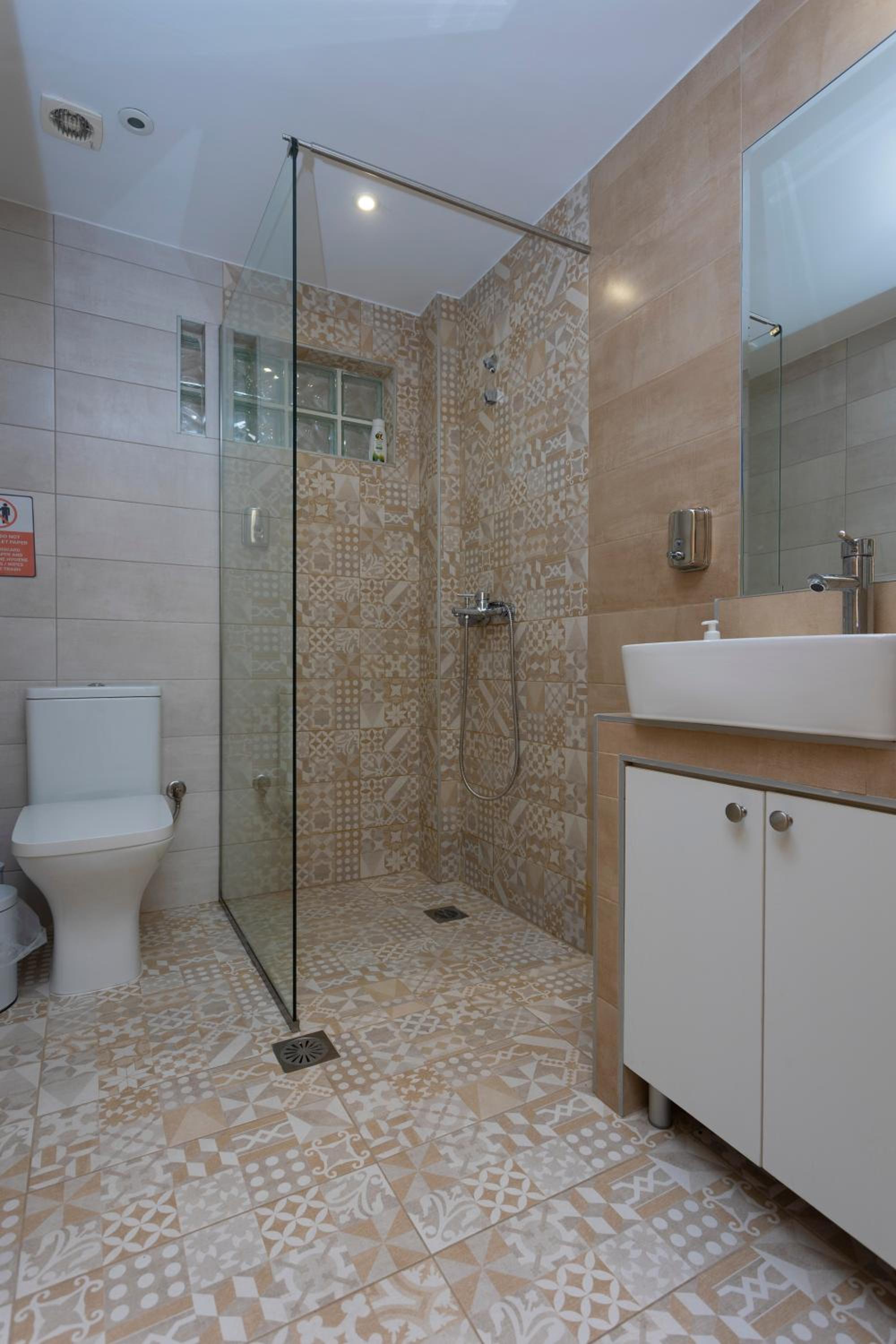 Three-Bedroom Apartment - Photo 20