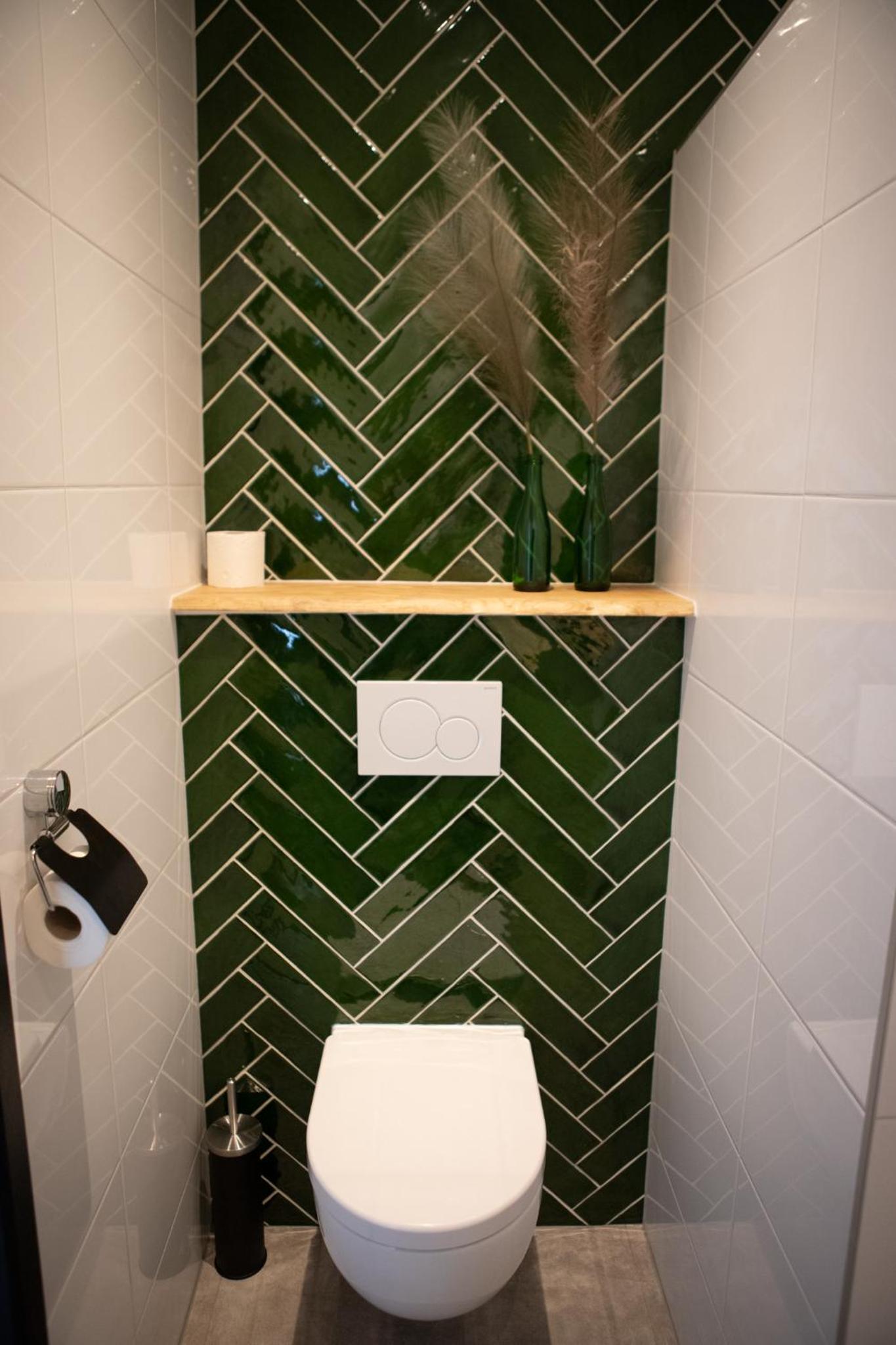 Twin Room with Bathroom - Photo 3