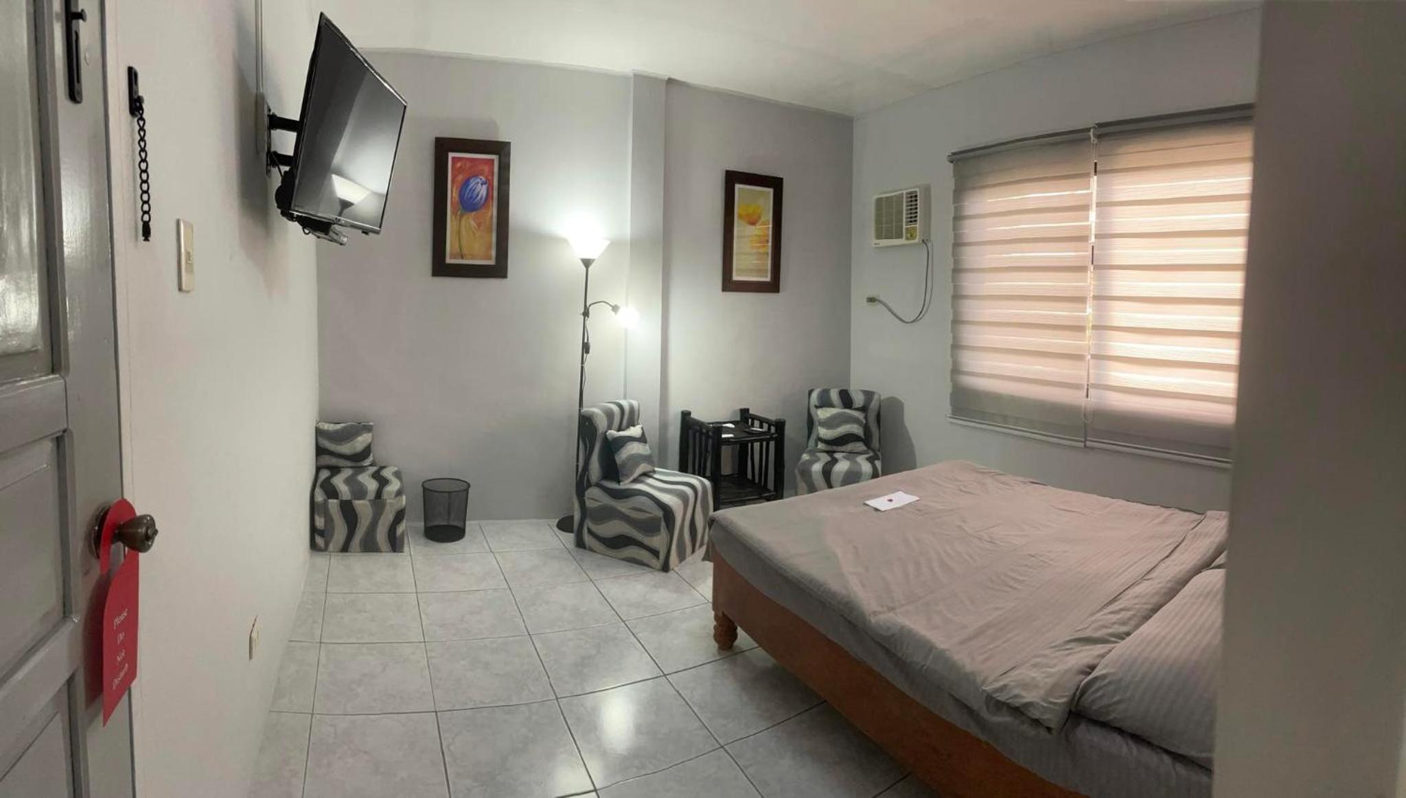 Queen Room