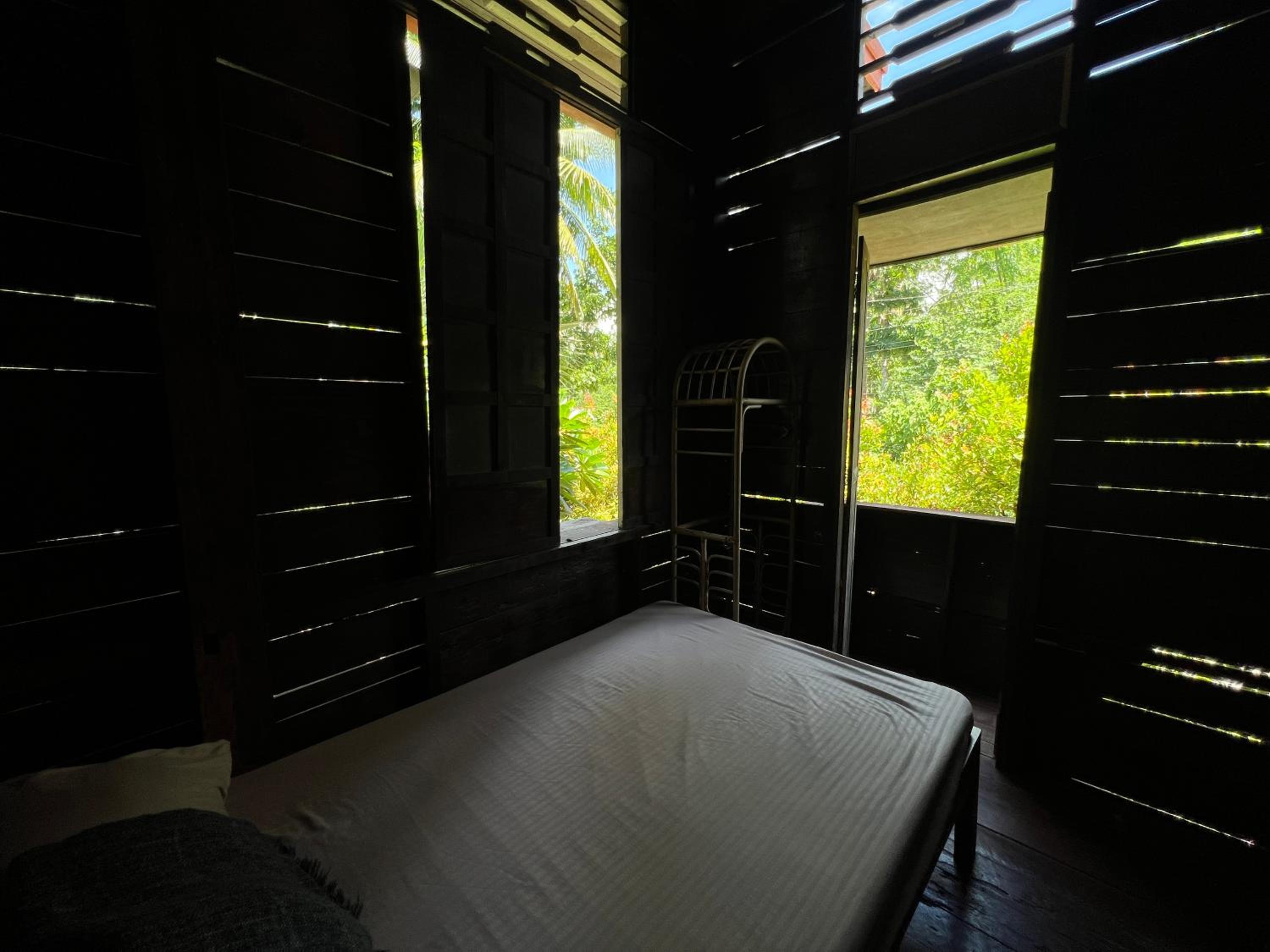 Single Room with Shared Bathroom photo 2